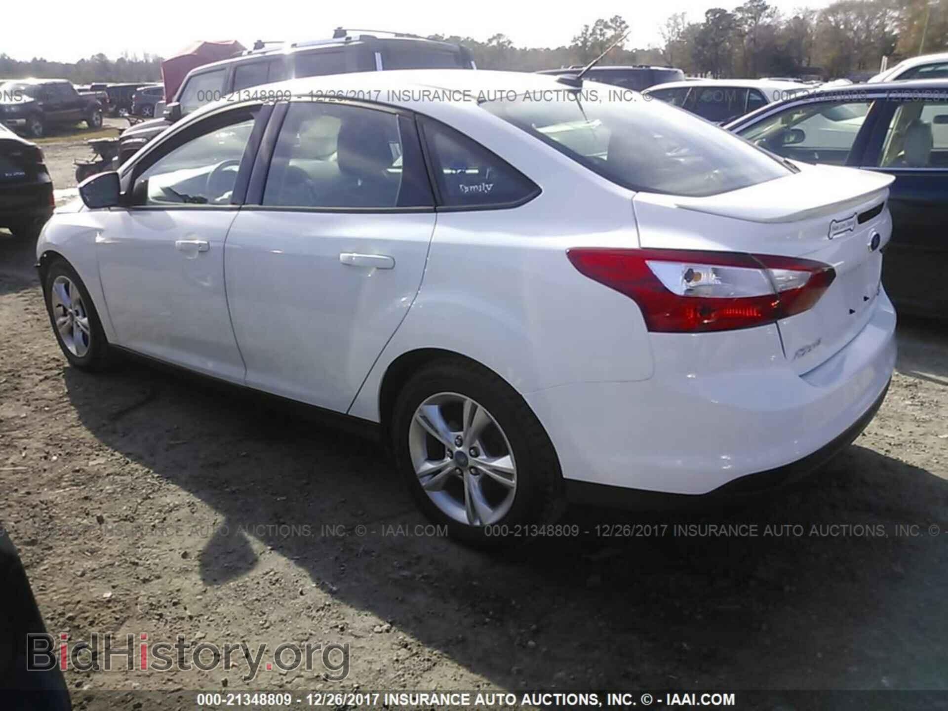 2012 Ford Focus - VIN: 1FAHP3F20CL246712 - Photo 3