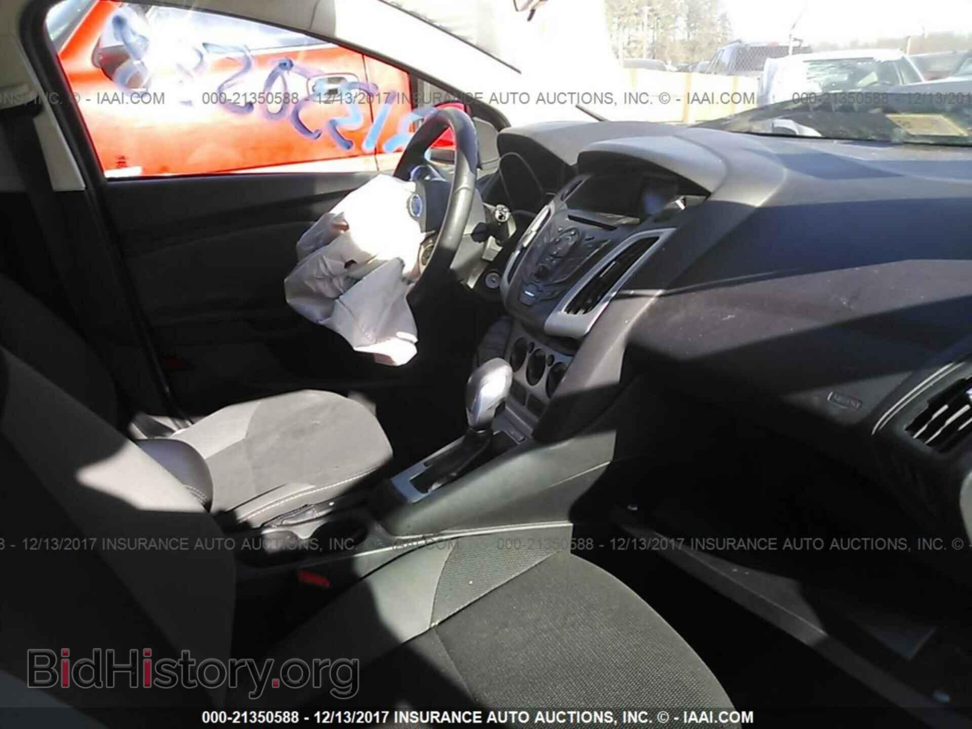 2014 Ford Focus - VIN: 1FADP3F26EL437214 - Photo 5
