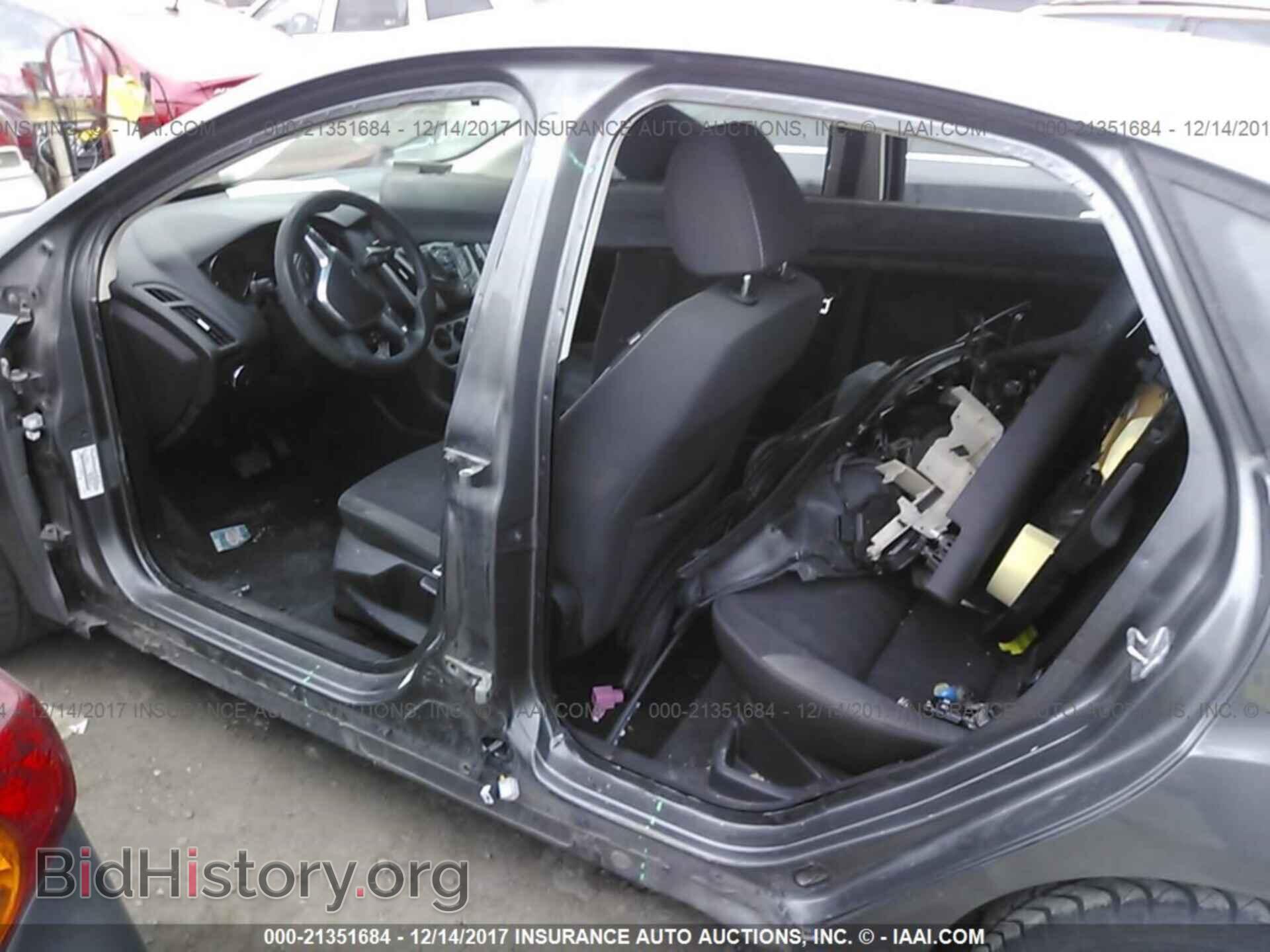 2013 Ford Focus - VIN: 1FADP3F27DL165187 - Photo 6