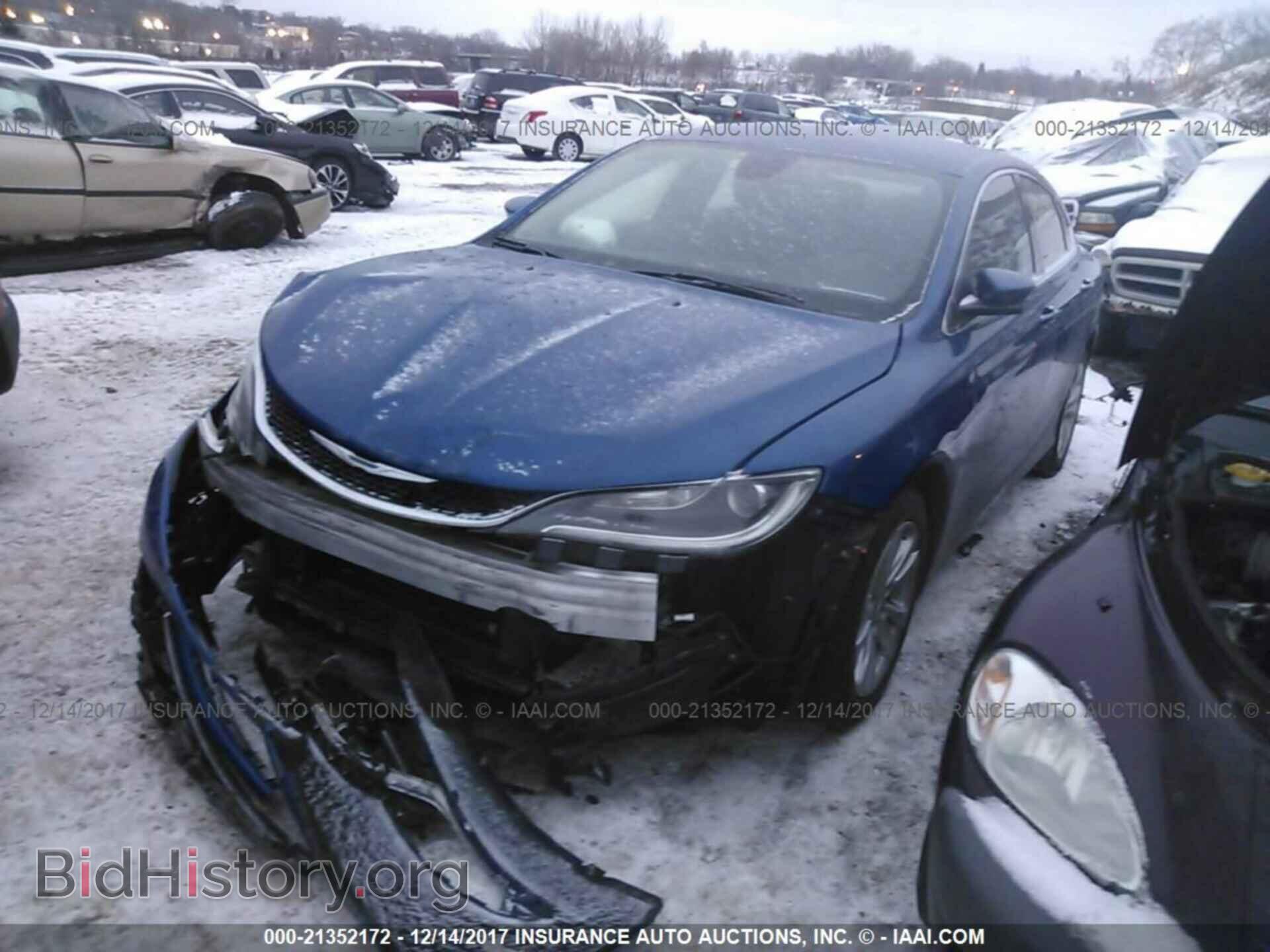 2015 Chrysler 200 - VIN: 1C3CCCAB4FN639858 - Photo 2