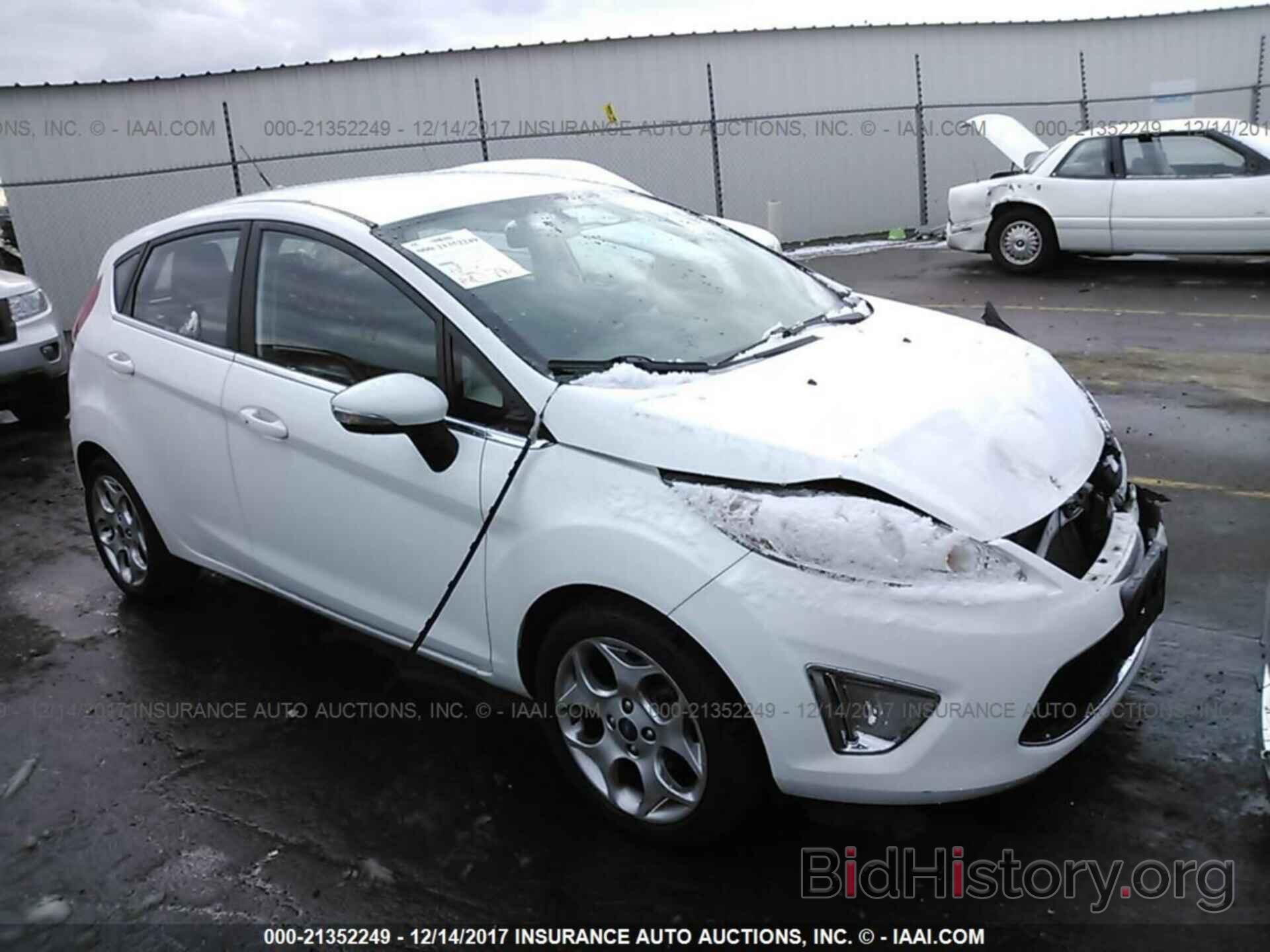 Photo 3FADP4FJ9CM118317 - Ford Fiesta 2012