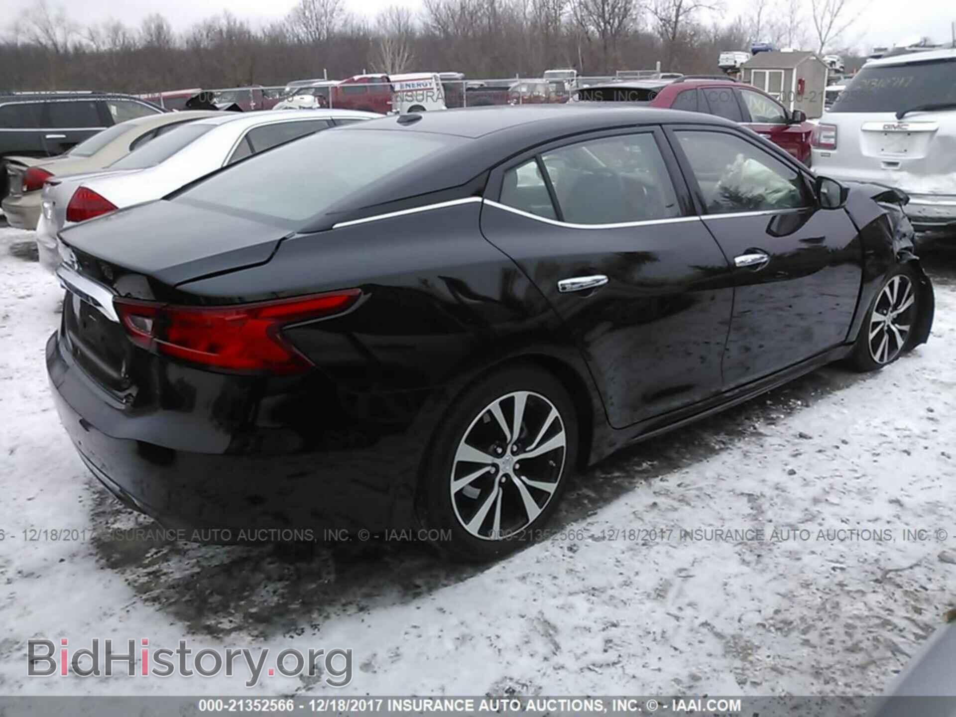 2017 Nissan Maxima - VIN: 1N4AA6AP1HC442155 - Photo 4