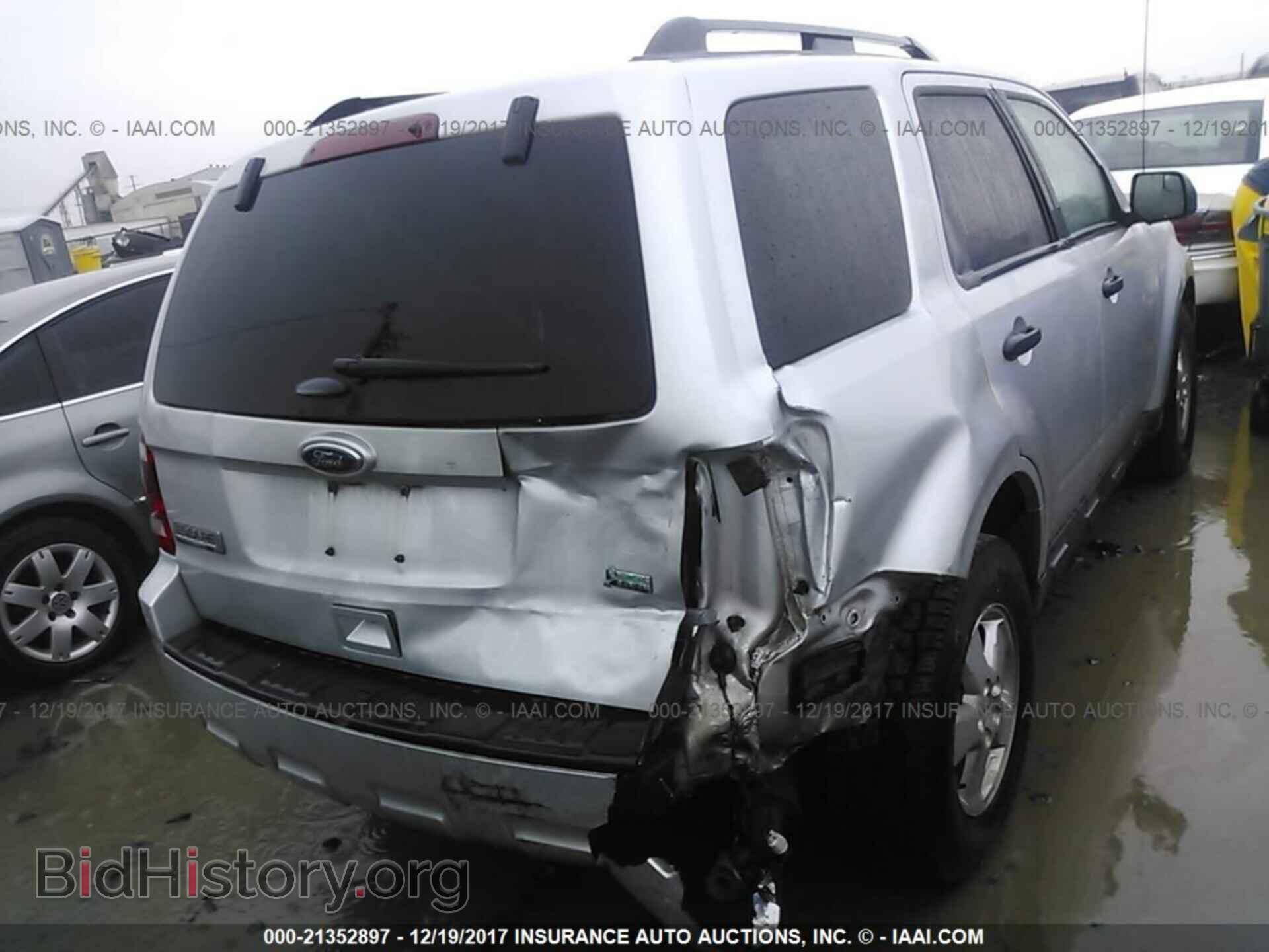 2012 Ford Escape - VIN: 1FMCU9DG8CKA65955 - Photo 4