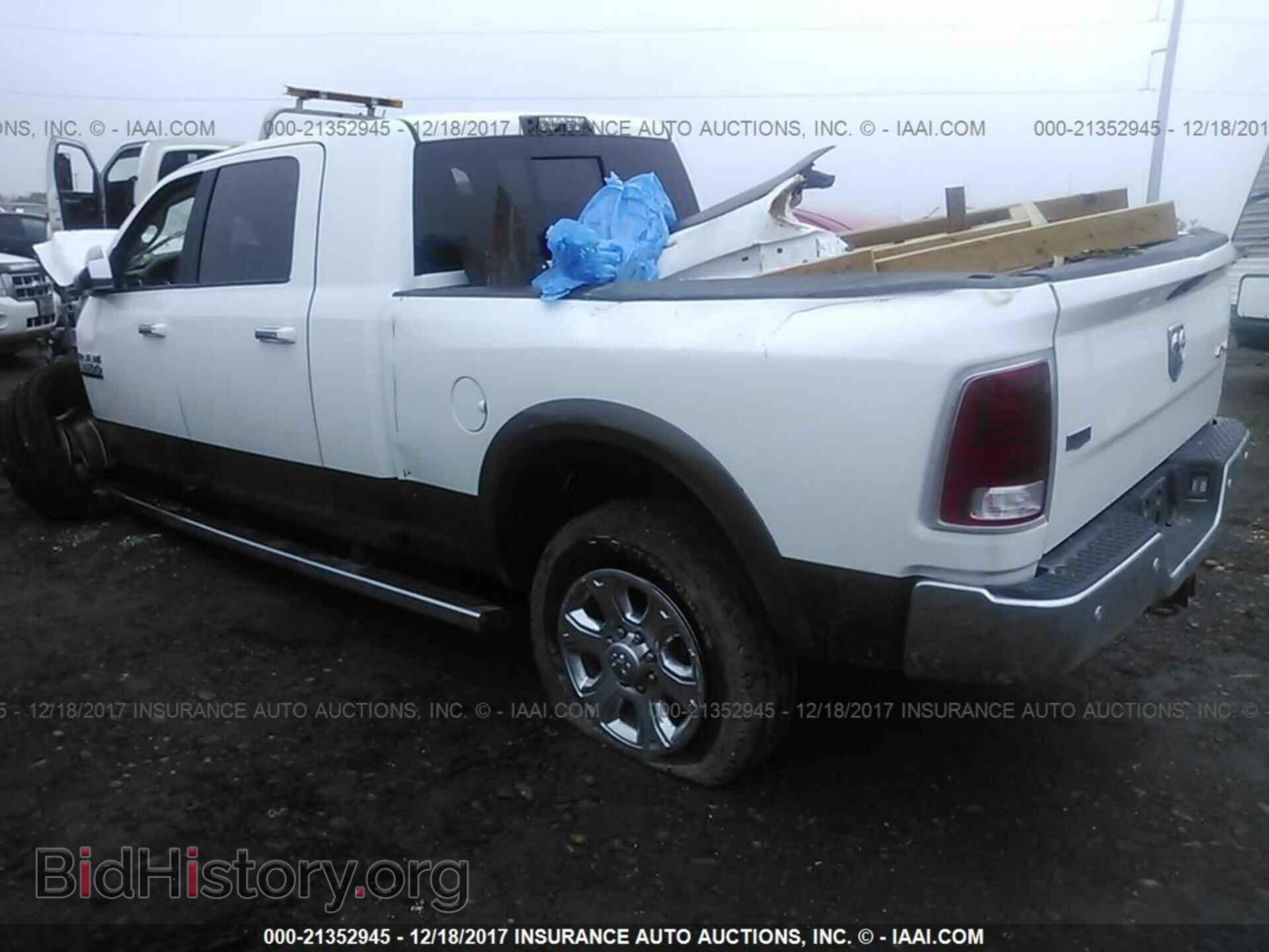 2017 Ram 3500 - VIN: 3C63R3ML6HG730213 - Photo 3