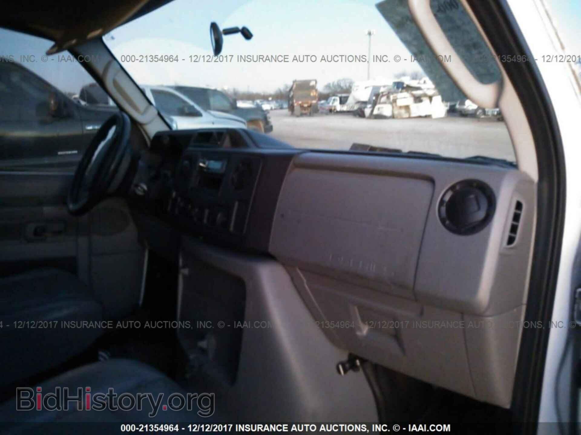 2011 Ford Econoline - VIN: 1FTNS2EW6BDA89299 - Photo 5