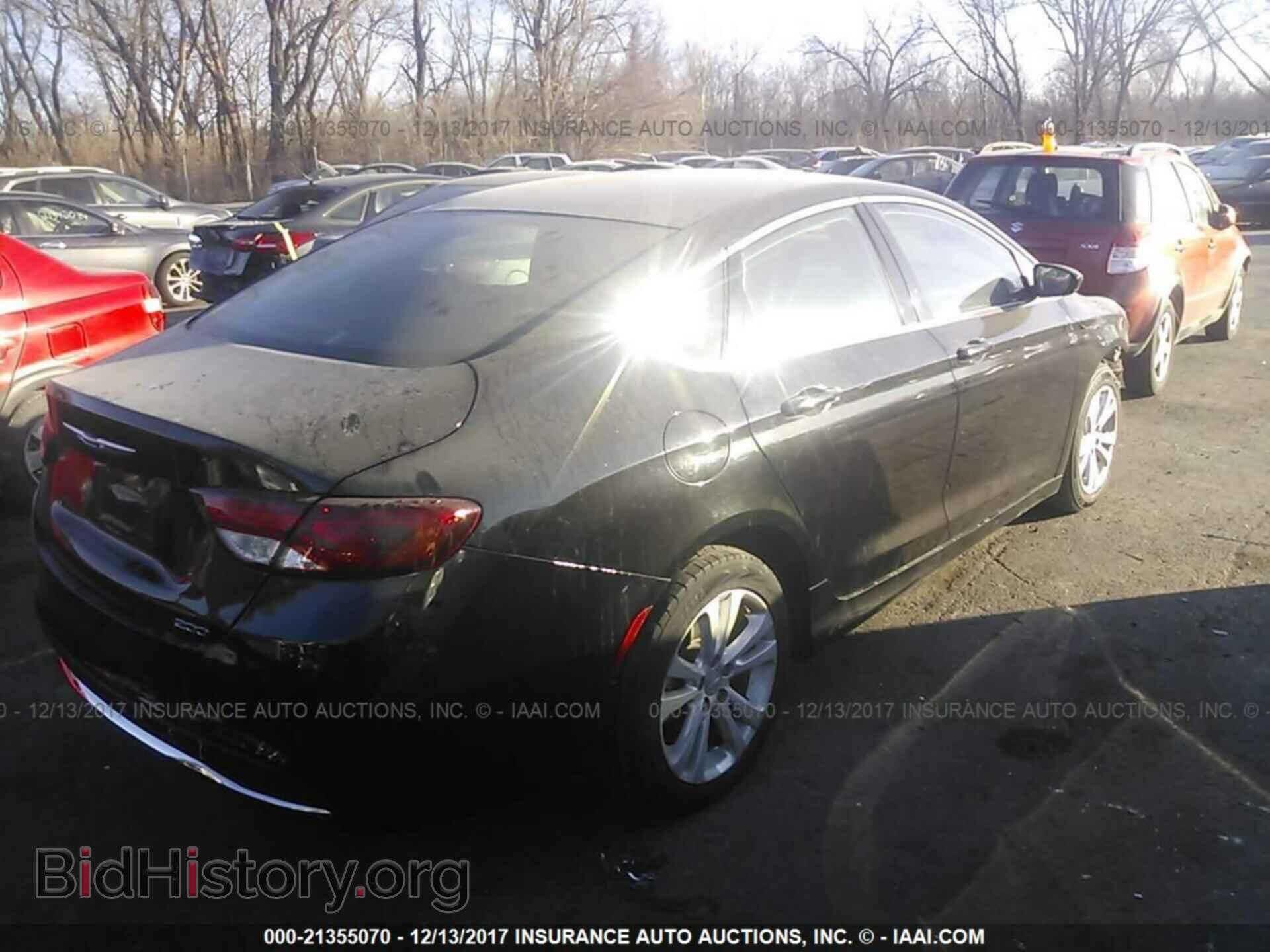 2016 Chrysler 200 - VIN: 1C3CCCAB3GN109432 - Photo 4