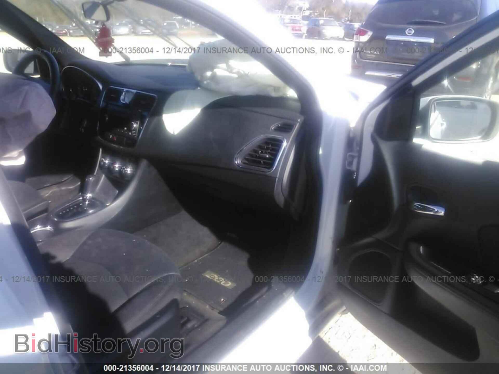 2012 Chrysler 200 - VIN: 1C3CCBAB1CN210067 - Фото 5