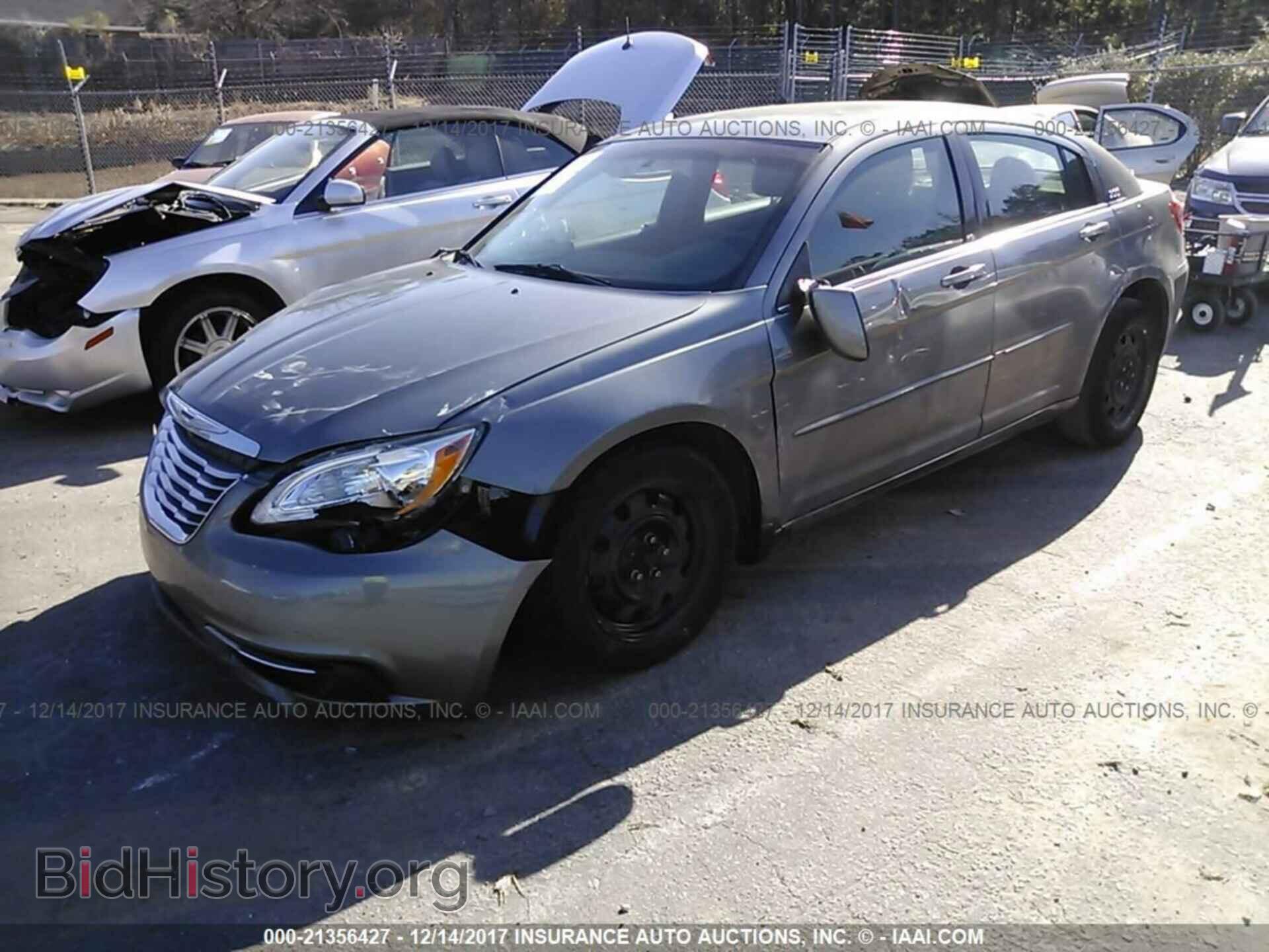 2012 Chrysler 200 - VIN: 1C3CCBAB6CN145636 - Photo 2