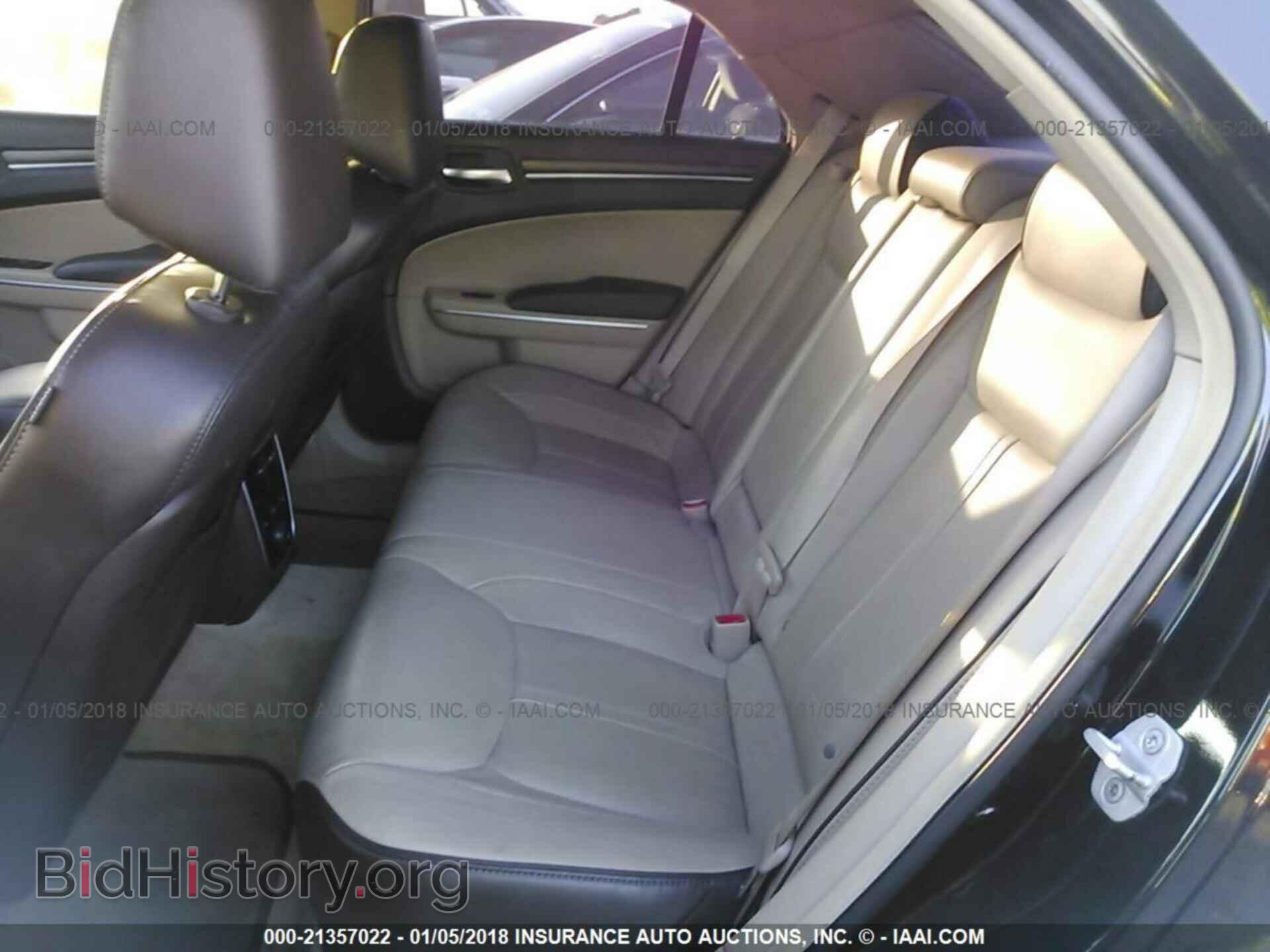 2012 Chrysler 300c - VIN: 2C3CCAPT5CH273899 - Фото 8