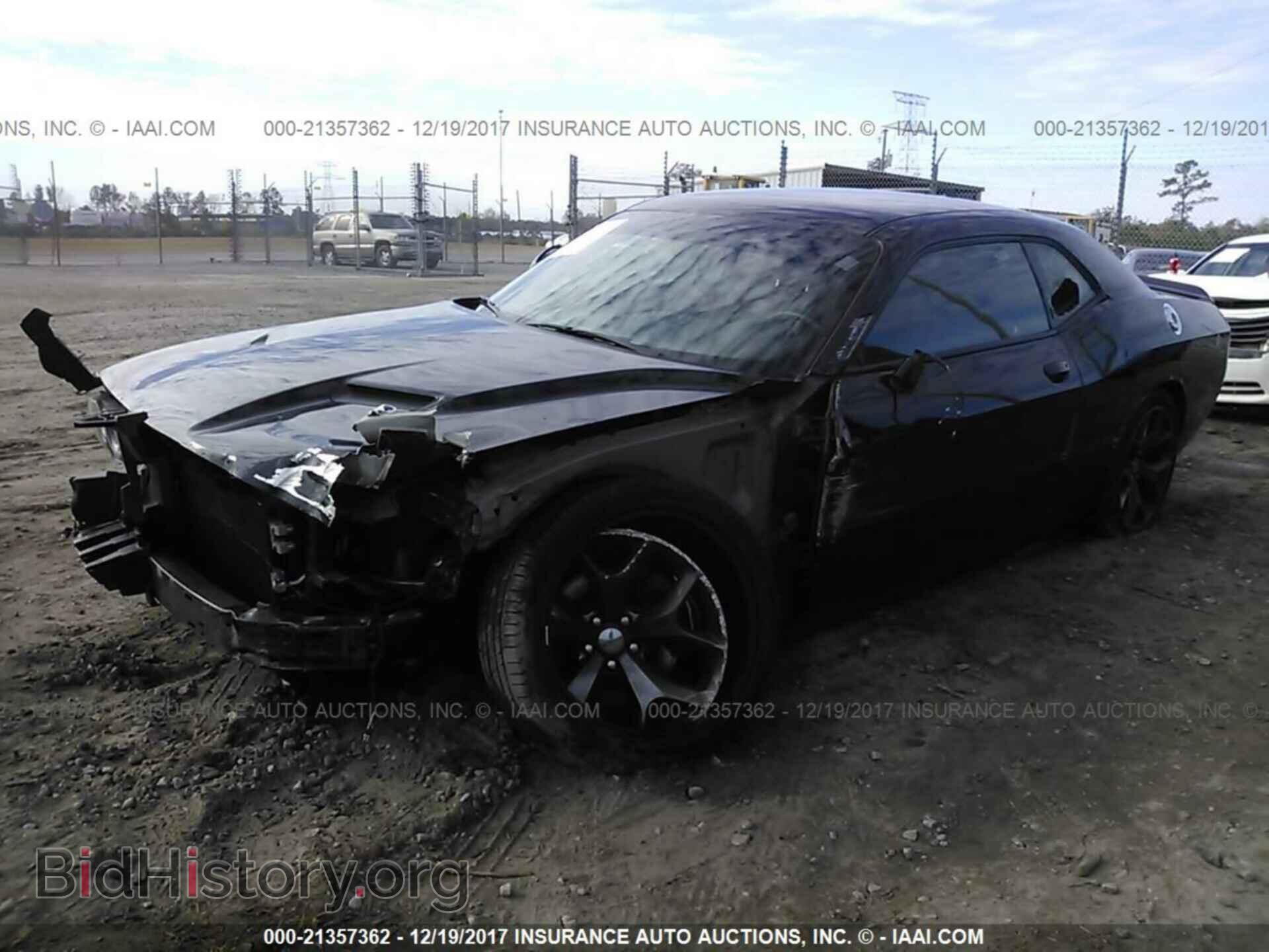 2015 Dodge Challenger - VIN: 2C3CDZAG1FH719526 - Photo 2