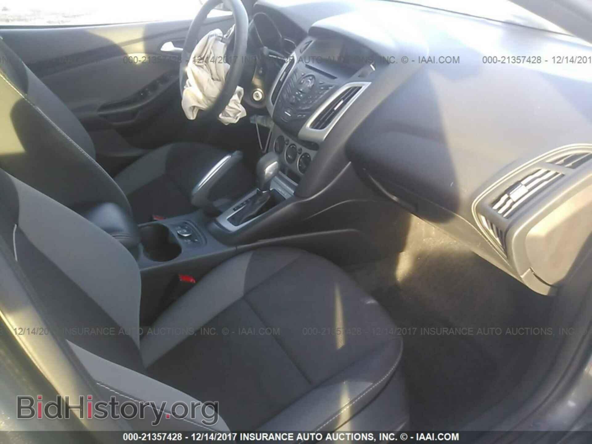 2014 Ford Focus - VIN: 1FADP3F2XEL148174 - Photo 5