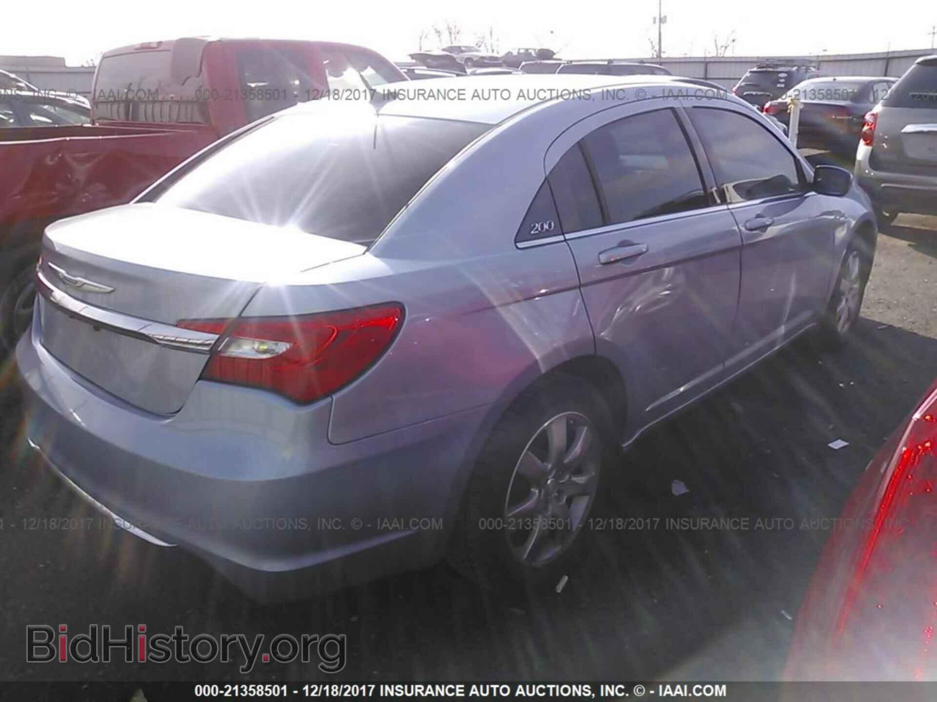 2013 Chrysler 200 - VIN: 1C3CCBBB1DN578703 - Photo 4
