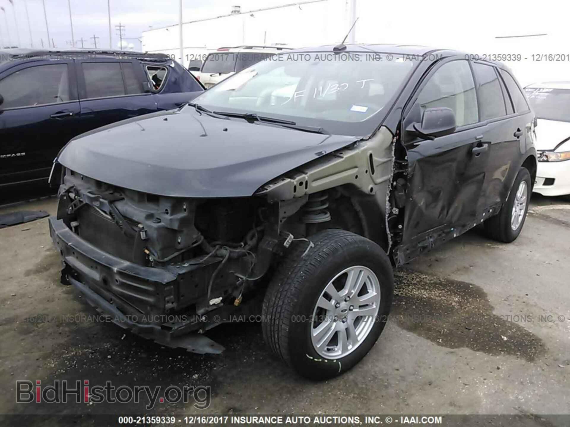 2011 Ford Edge - VIN: 2FMDK3GCXBBB59831 - Photo 2