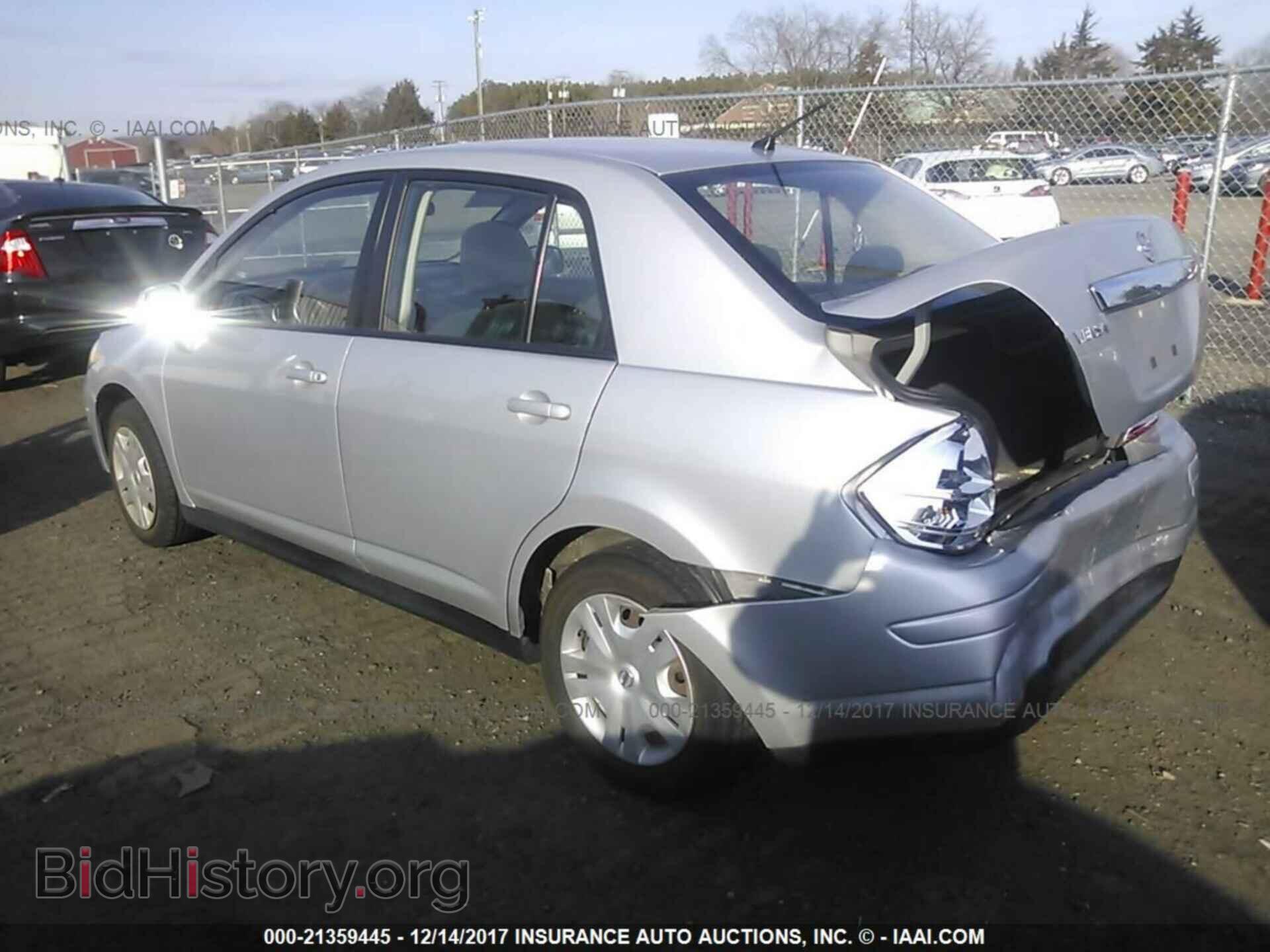 2011 Nissan Versa - VIN: 3N1BC1AP5BL444467 - Фото 3