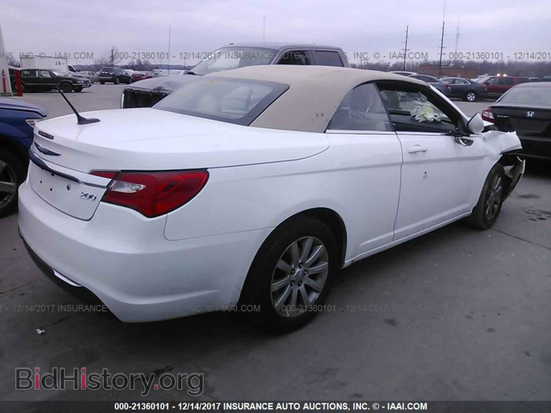 2013 Chrysler 200 - VIN: 1C3BCBEB3DN511706 - Photo 4