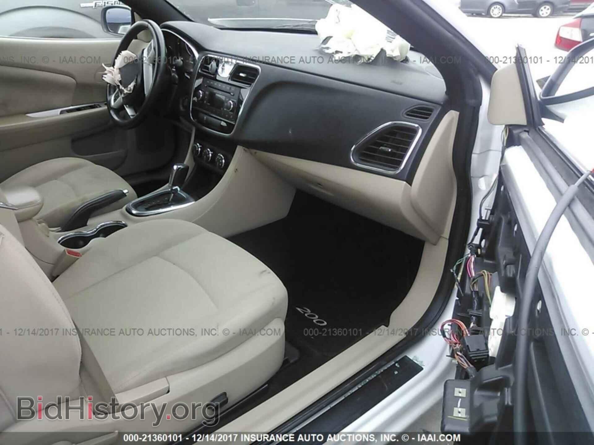 2013 Chrysler 200 - VIN: 1C3BCBEB3DN511706 - Photo 5