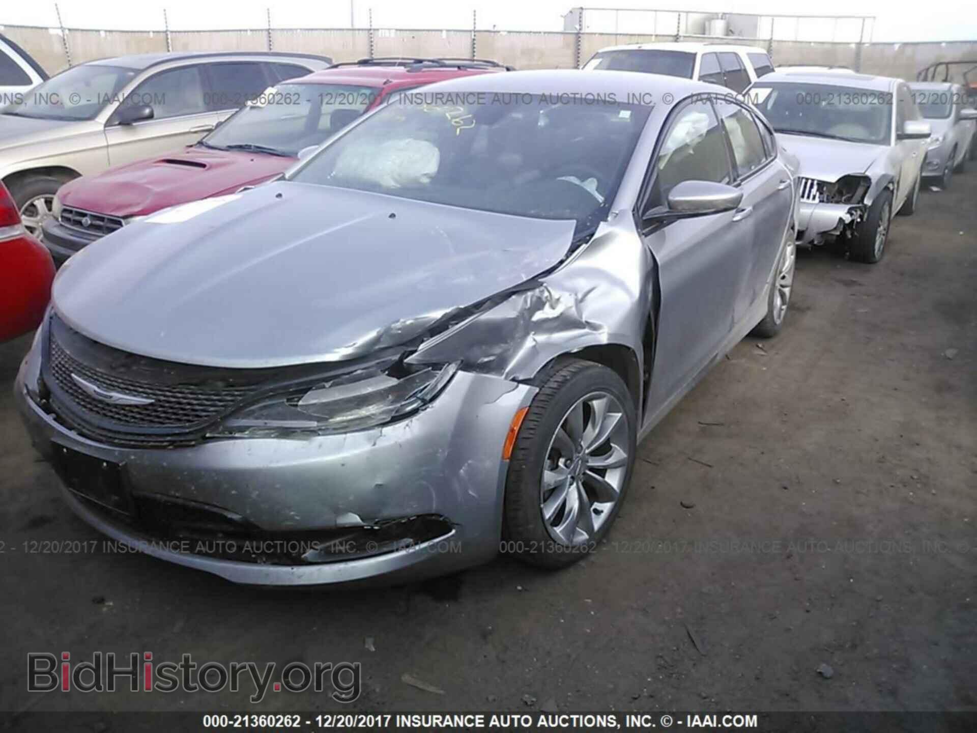 2015 Chrysler 200 - VIN: 1C3CCCBB2FN719108 - Photo 2