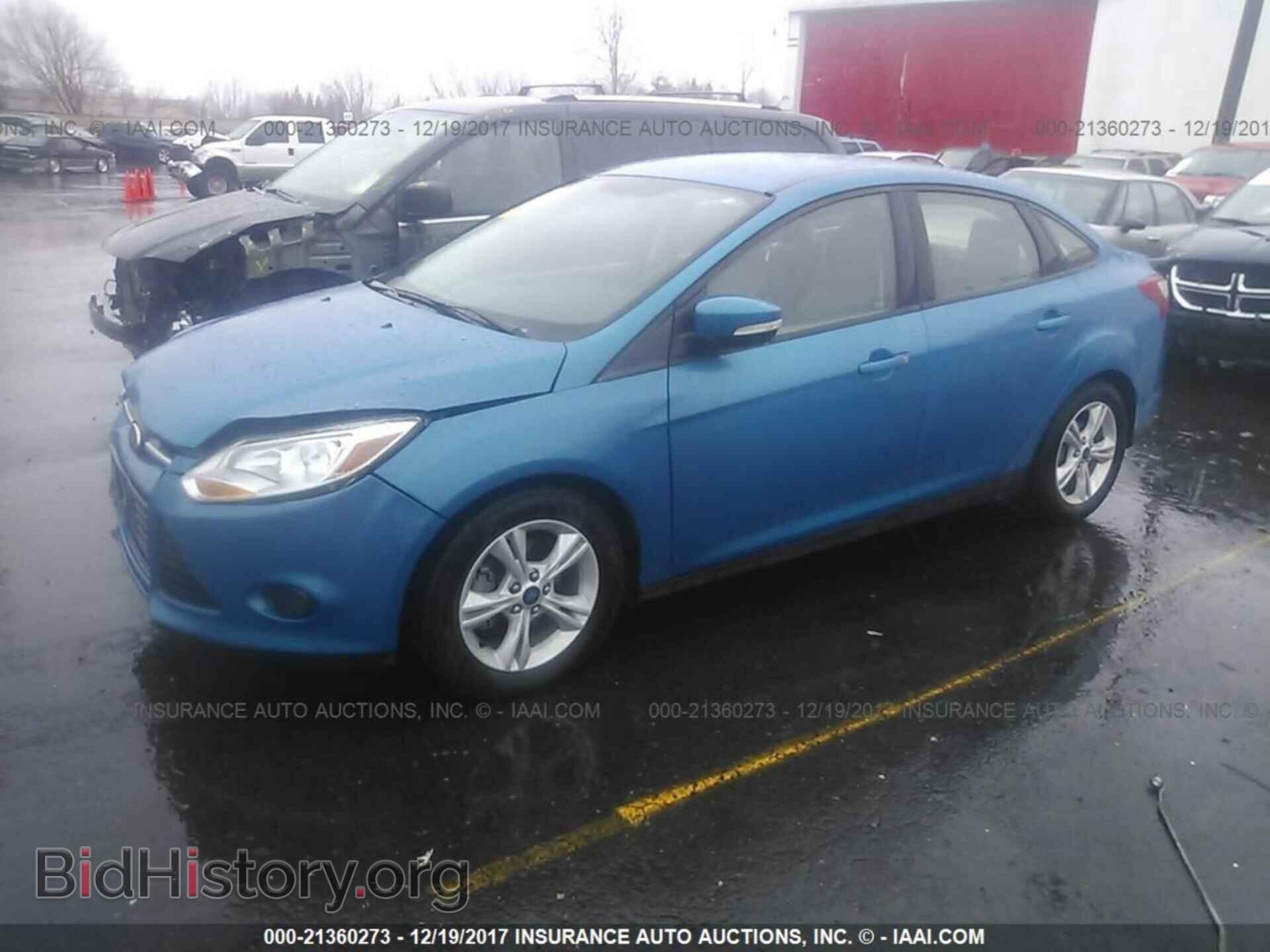 2014 Ford Focus - VIN: 1FADP3F24EL432139 - Фото 2