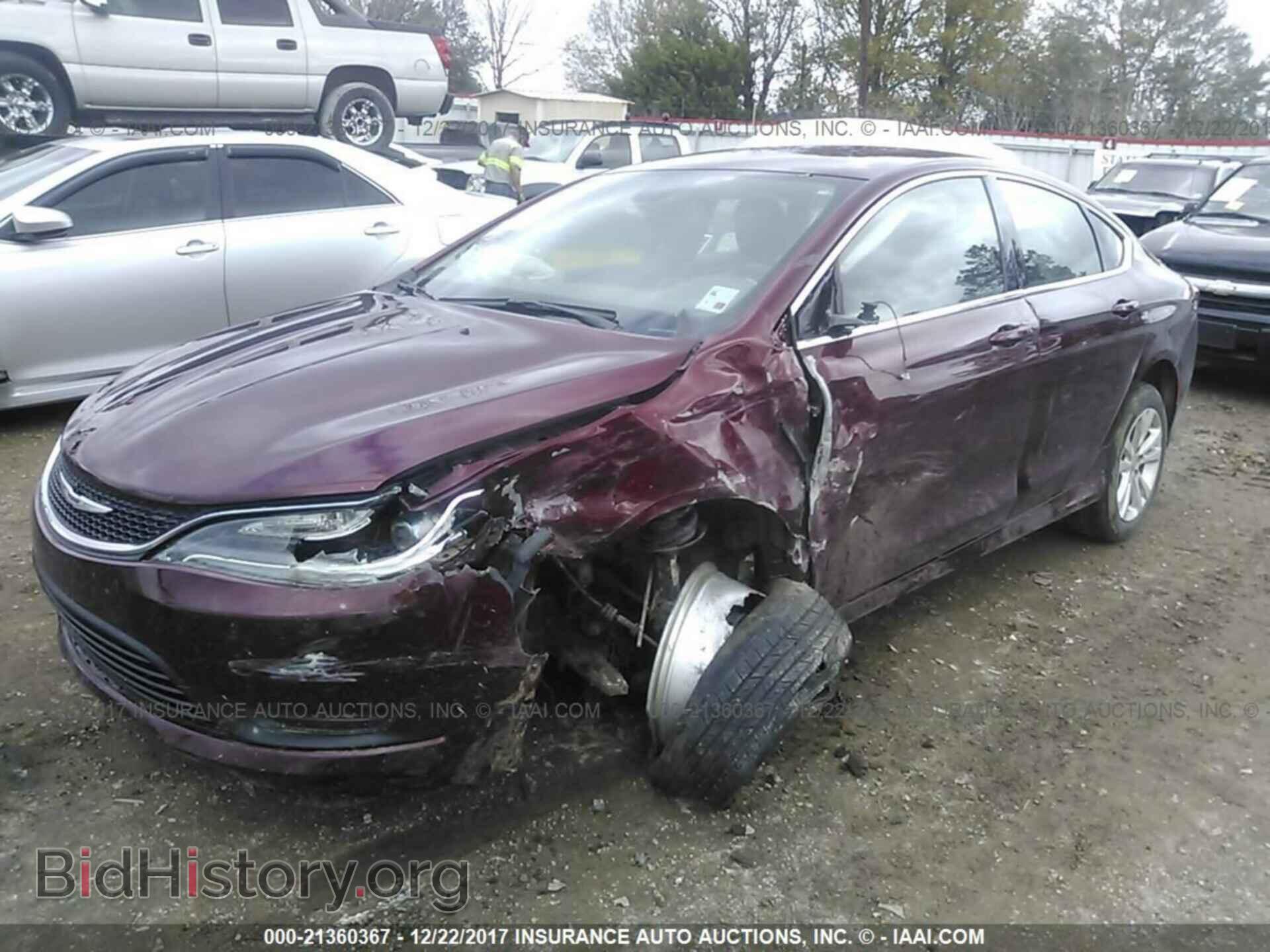 2017 Chrysler 200 - VIN: 1C3CCCFB2HN509492 - Фото 2