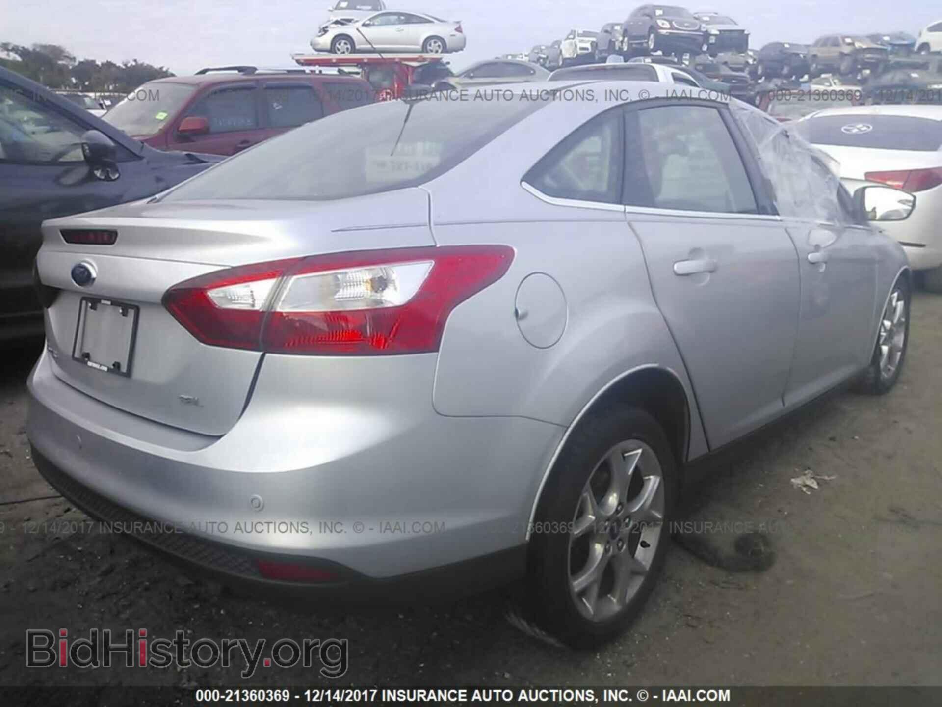 2012 Ford Focus - VIN: 1FAHP3H22CL288067 - Фото 4