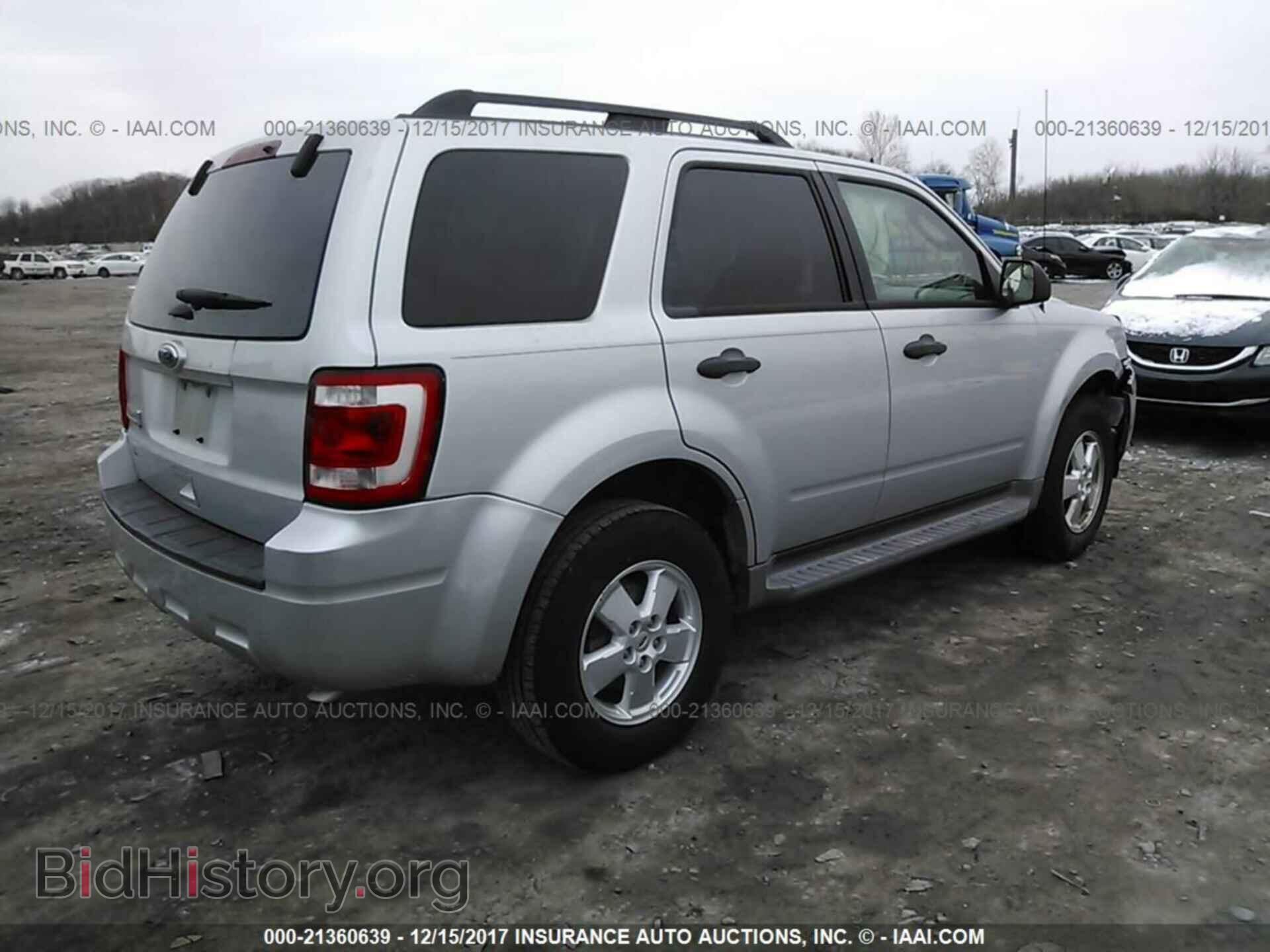 2012 Ford Escape - VIN: 1FMCU0D70CKB09989 - Фото 4