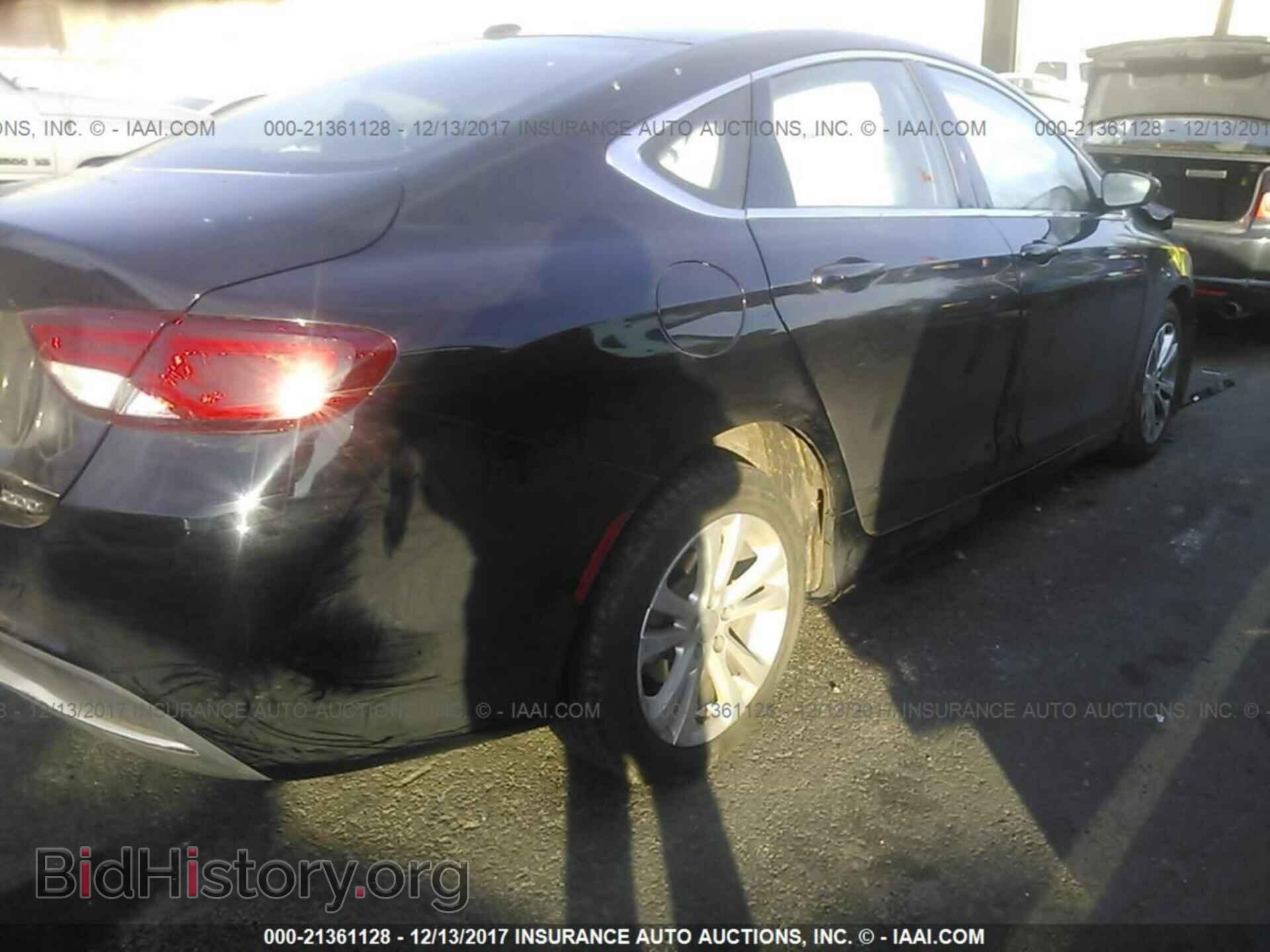 2015 Chrysler 200 - VIN: 1C3CCCABXFN732836 - Photo 4