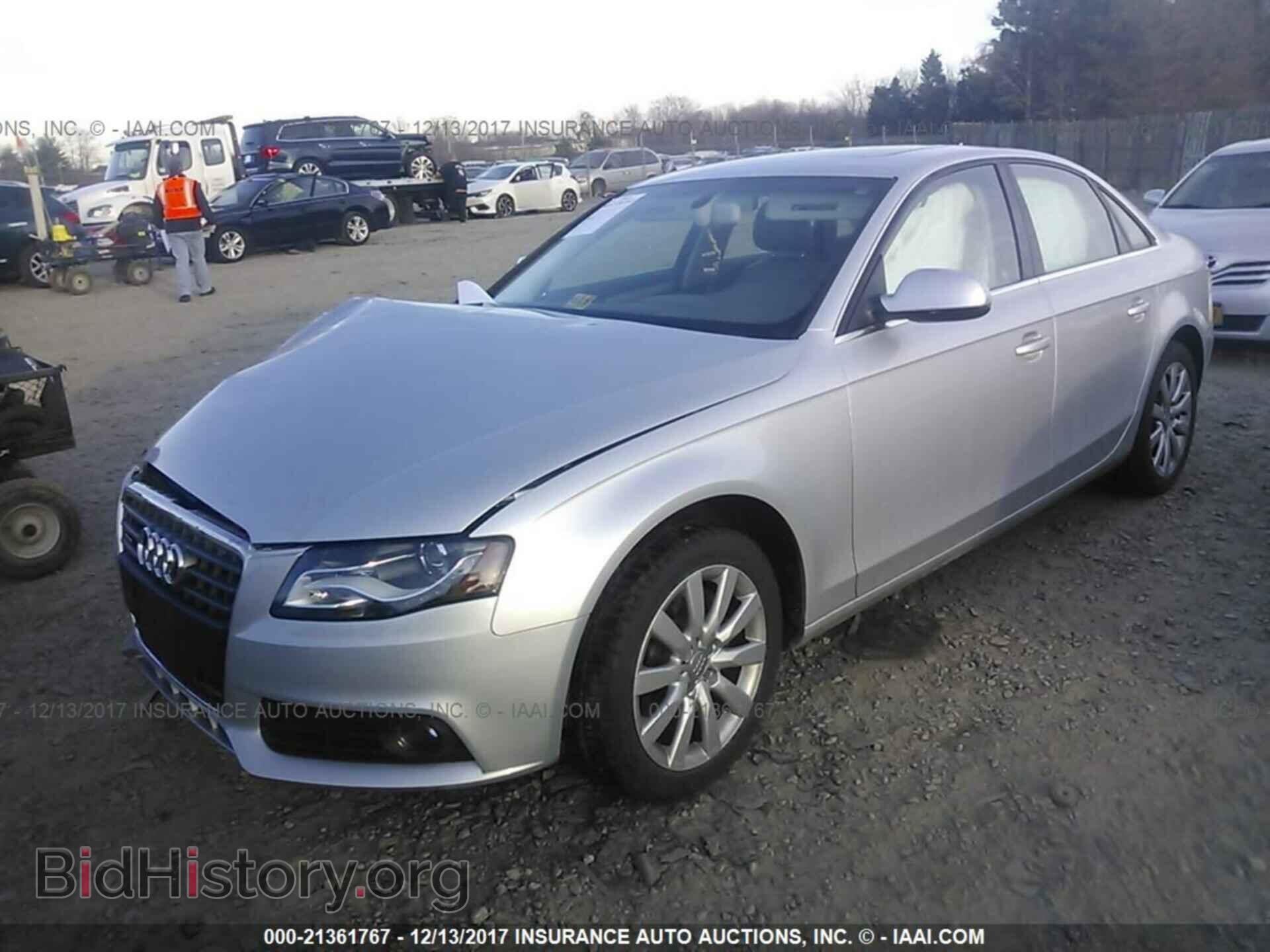 2011 Audi A4 - VIN: WAUFFAFLXBN030741 - Фото 2