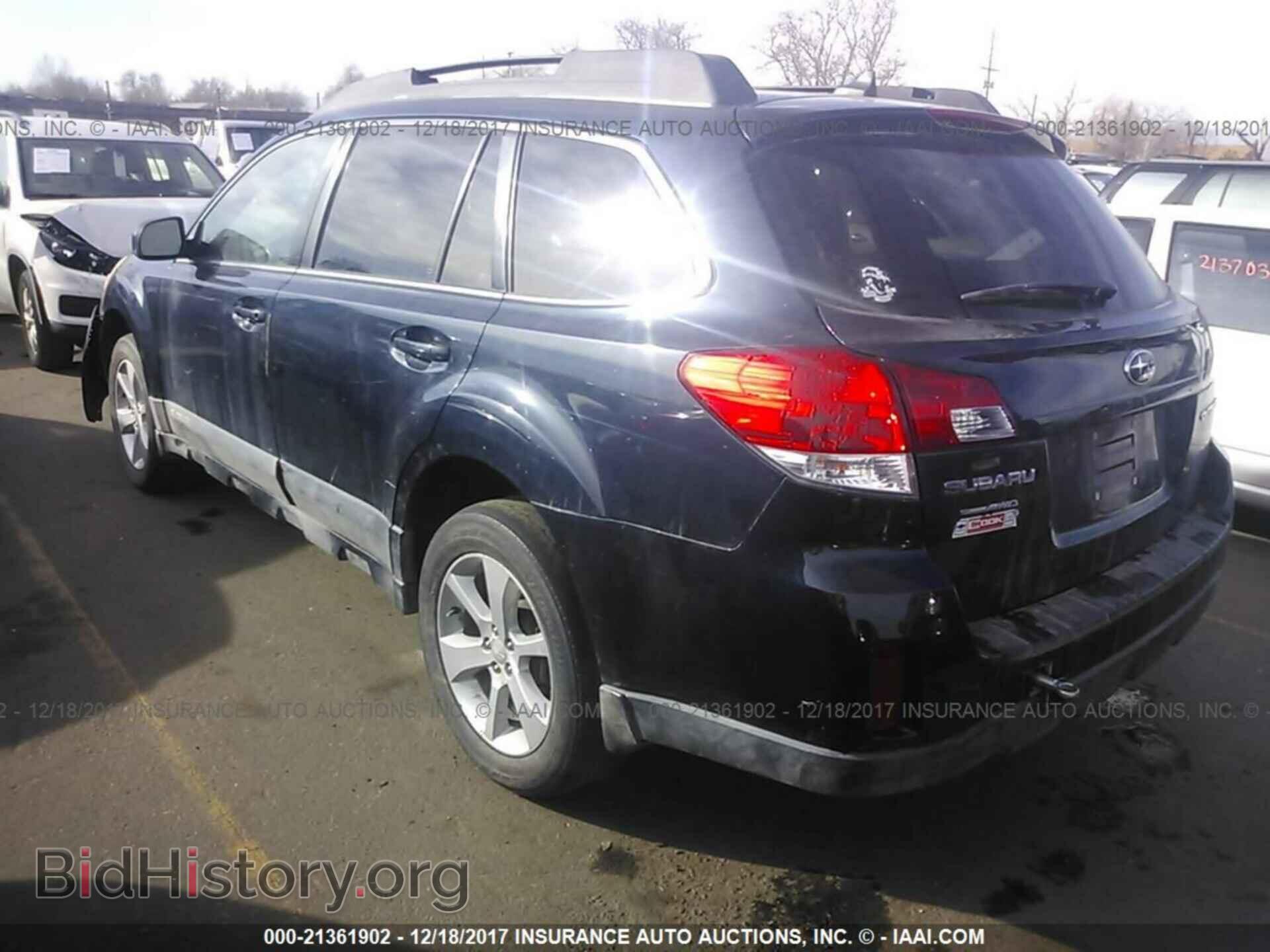 2014 Subaru Outback - VIN: 4S4BRCCC7E3200543 - Фото 3