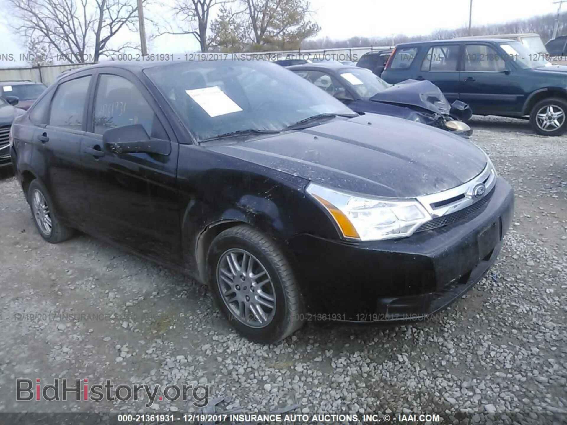Photo 1FAHP3FN2BW100349 - Ford Focus 2011