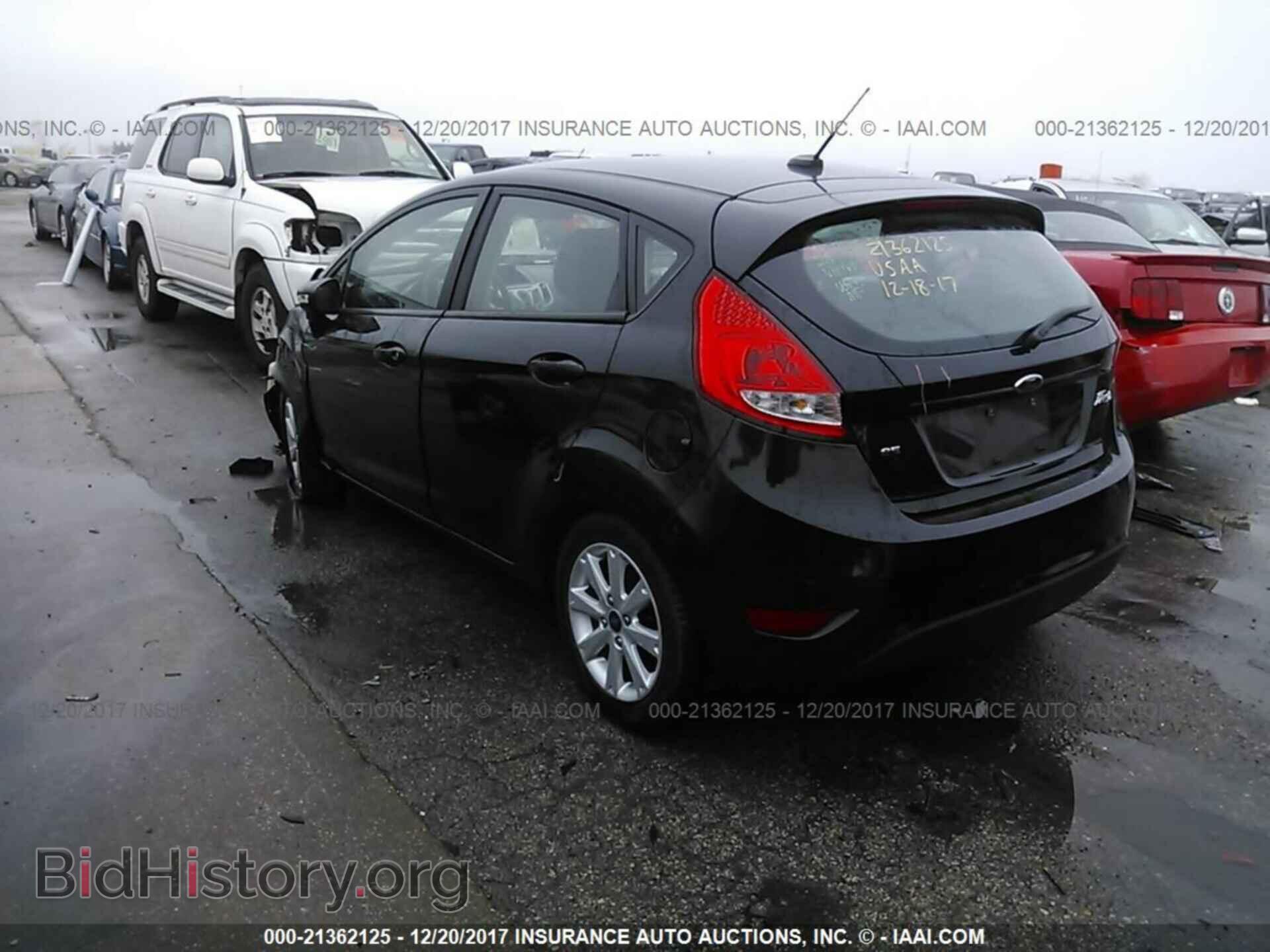 2013 Ford Fiesta - VIN: 3FADP4EJ2DM118744 - Фото 3