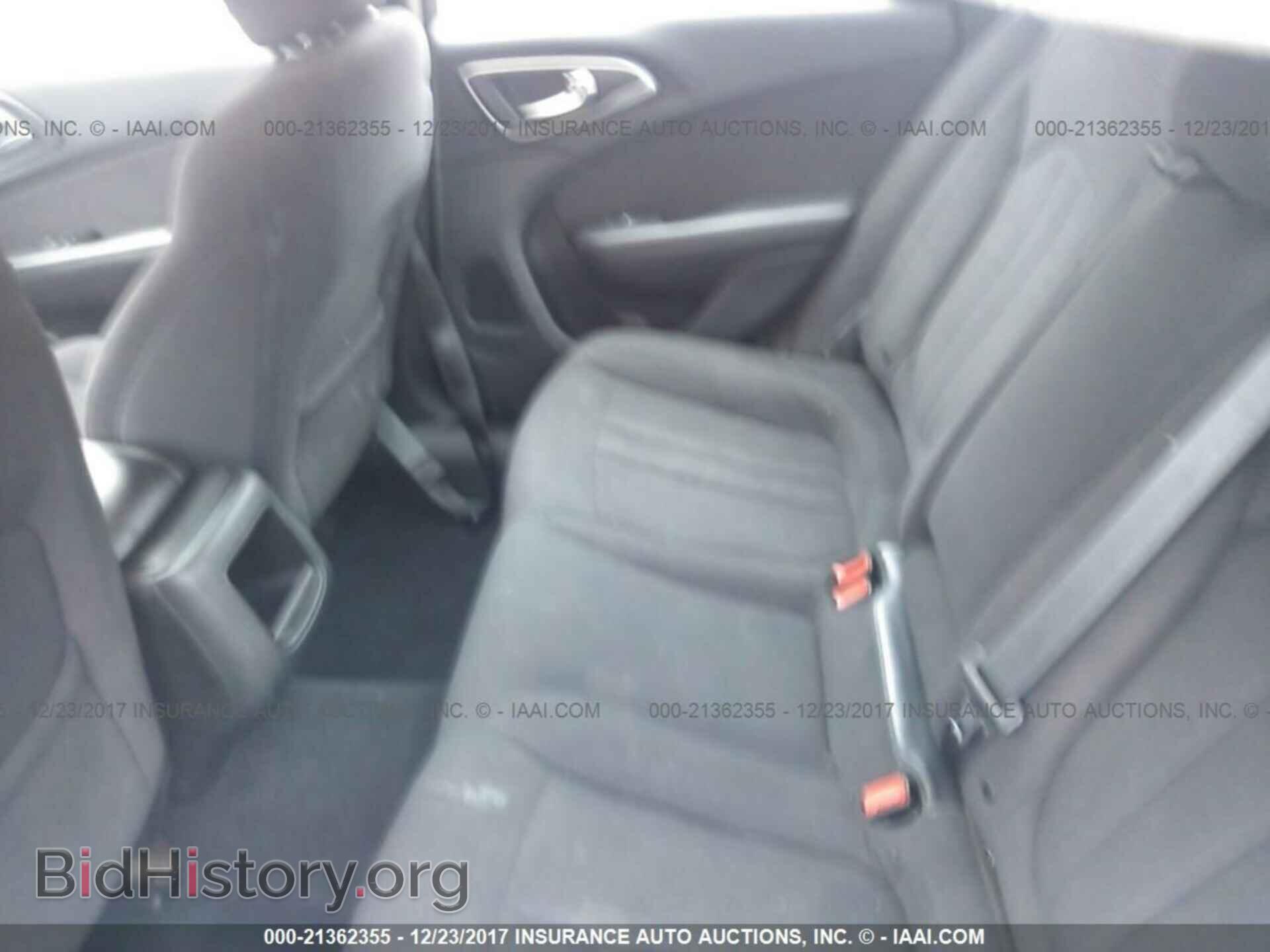 2015 Chrysler 200 - VIN: 1C3CCCAB5FN575720 - Photo 8