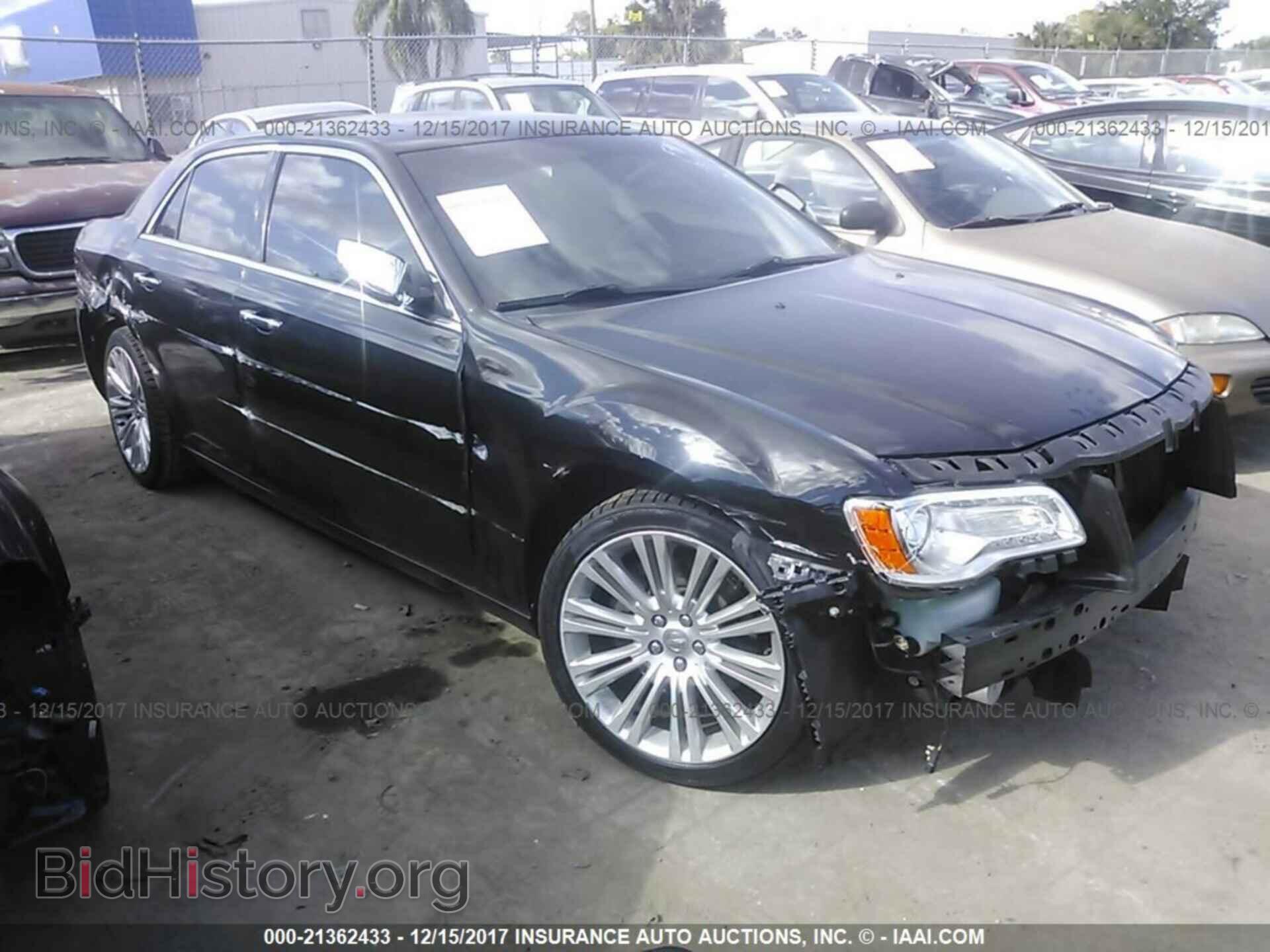 Фотография 2C3CCAET7EH382869 - Chrysler 300c 2014