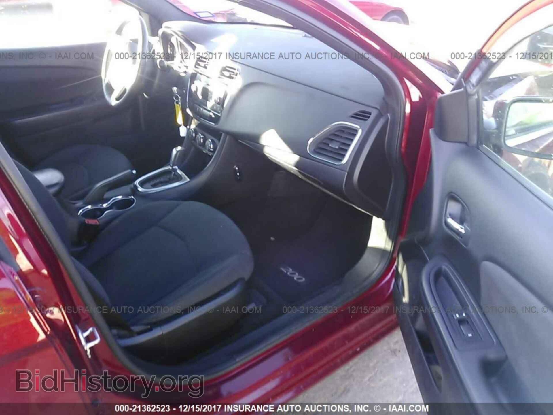 2011 Chrysler 200 - VIN: 1C3BC1FG3BN553200 - Photo 5