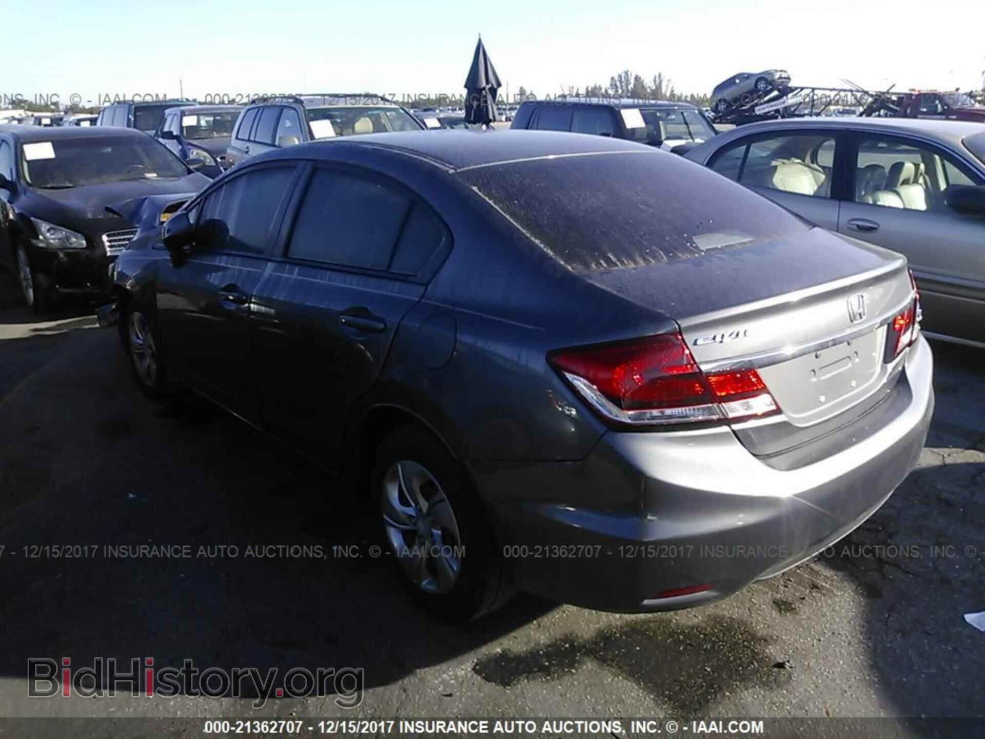 2013 Honda Civic - VIN: 19XFB2F52DE097136 - Фото 3