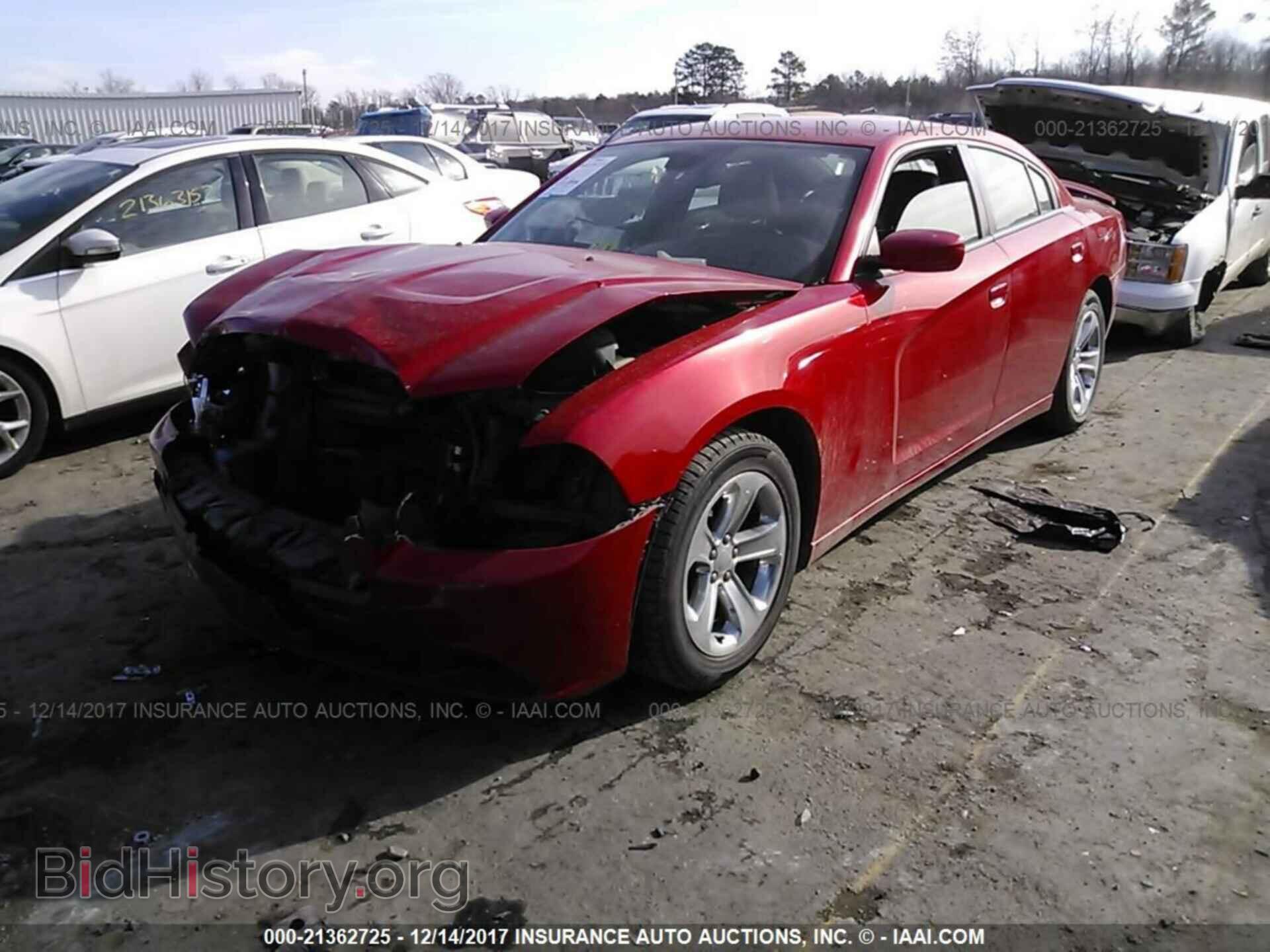 2012 Dodge Charger - VIN: 2C3CDXHG5CH135653 - Фото 2