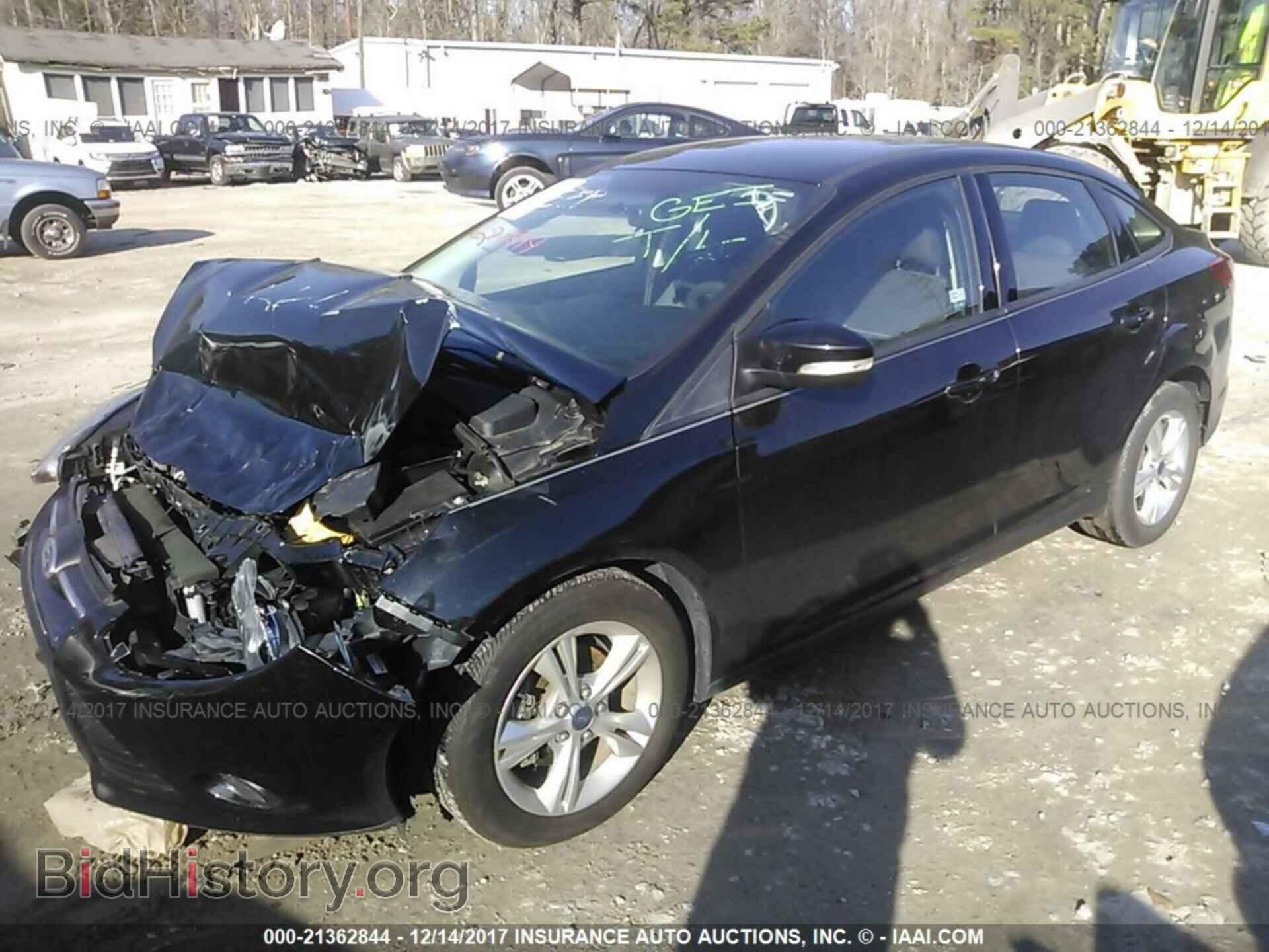 2014 Ford Focus - VIN: 1FADP3F29EL346325 - Photo 2
