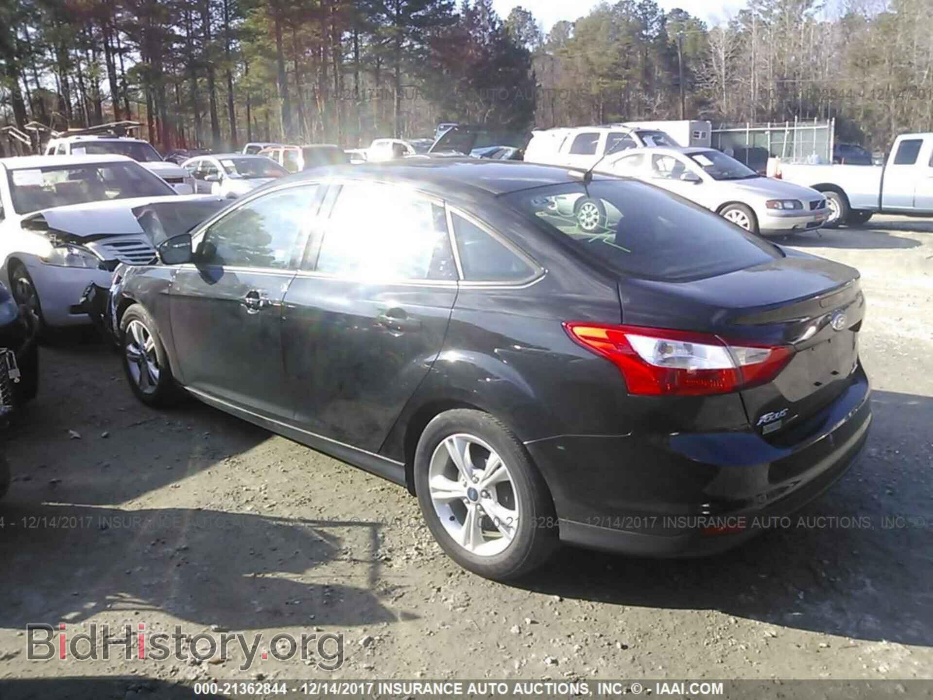 2014 Ford Focus - VIN: 1FADP3F29EL346325 - Photo 3