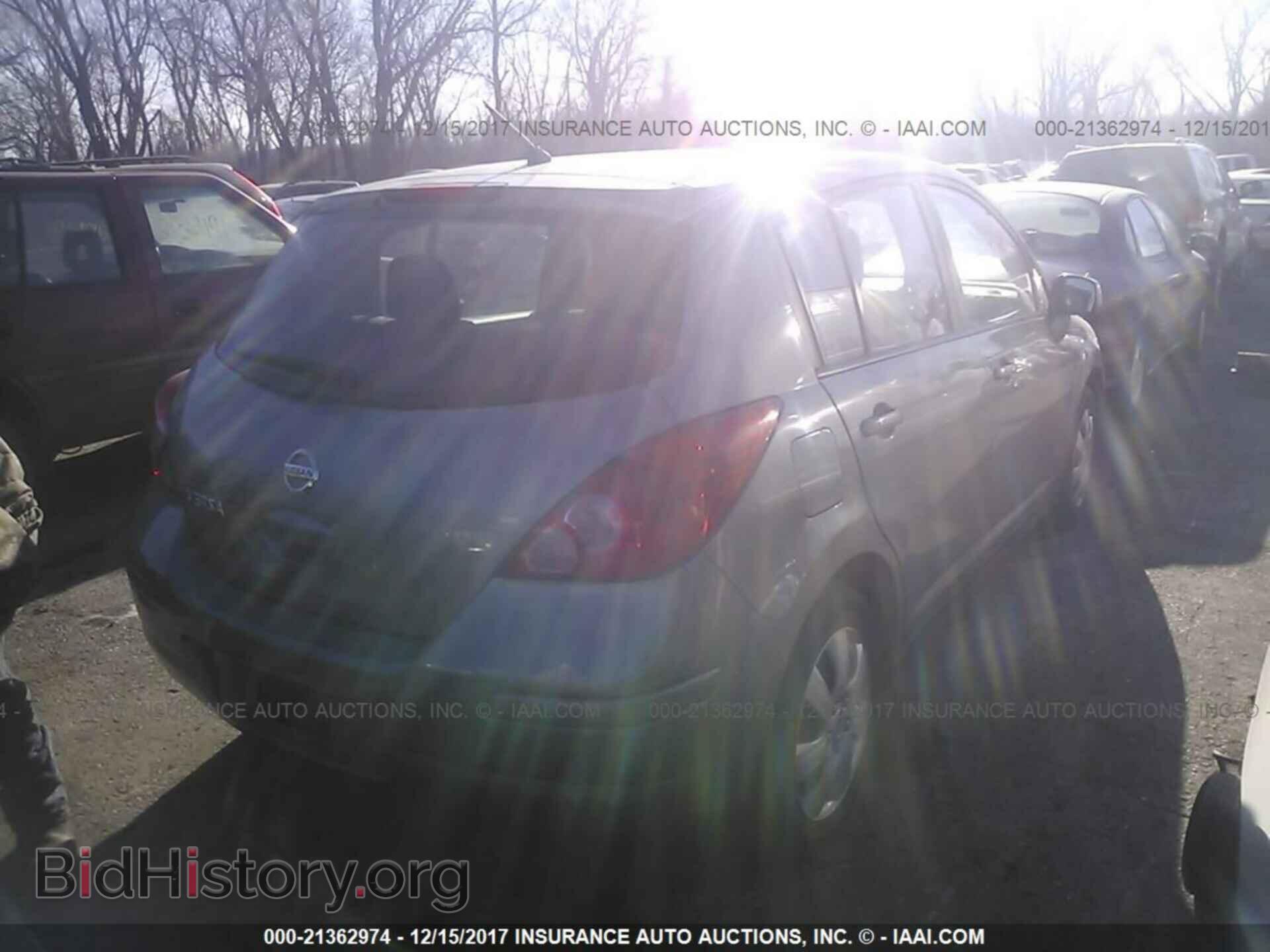 2011 Nissan Versa - VIN: 3N1BC1CP4BL446899 - Фото 4