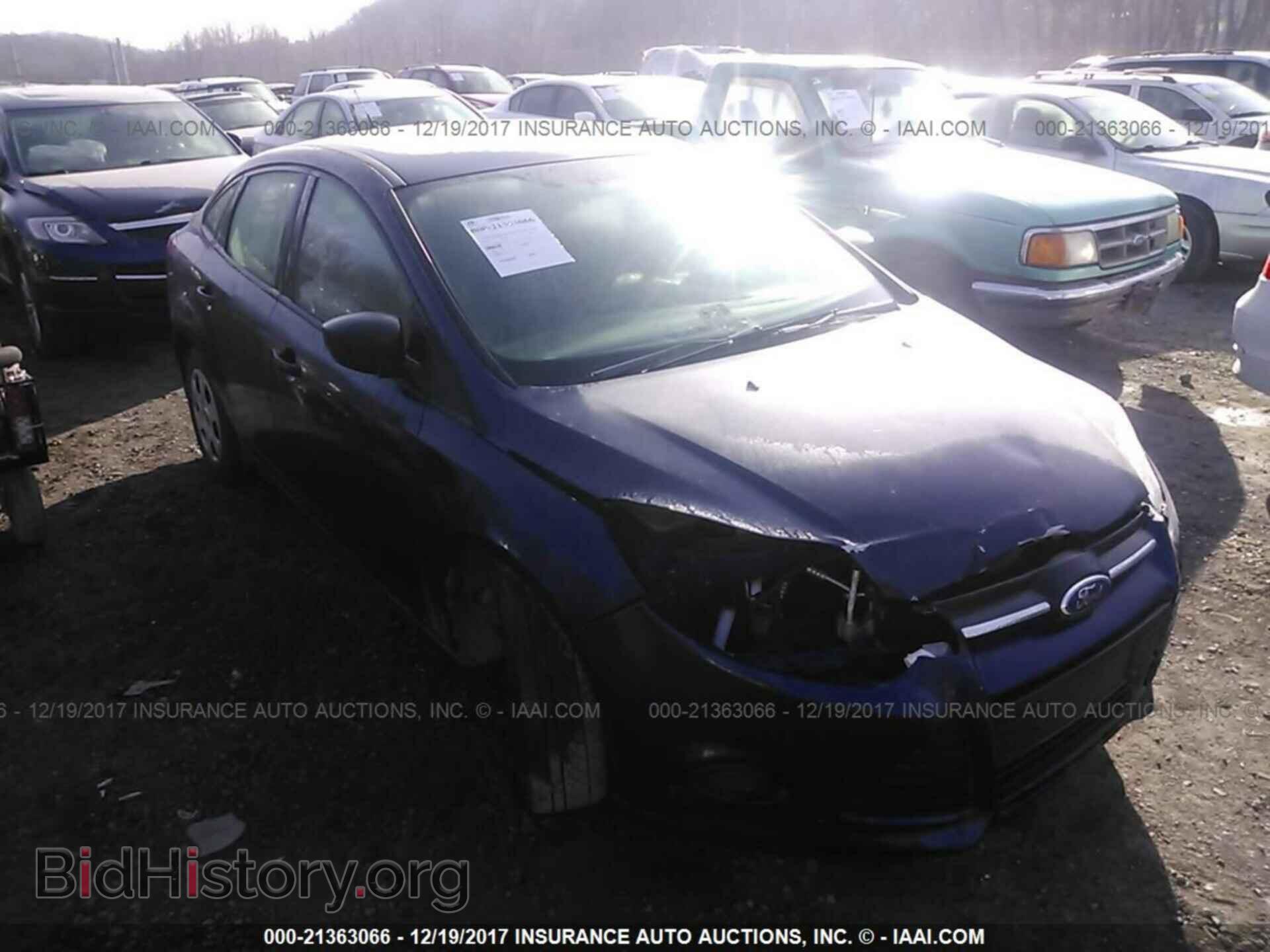 Фотография 1FAHP3E22CL128341 - Ford Focus 2012