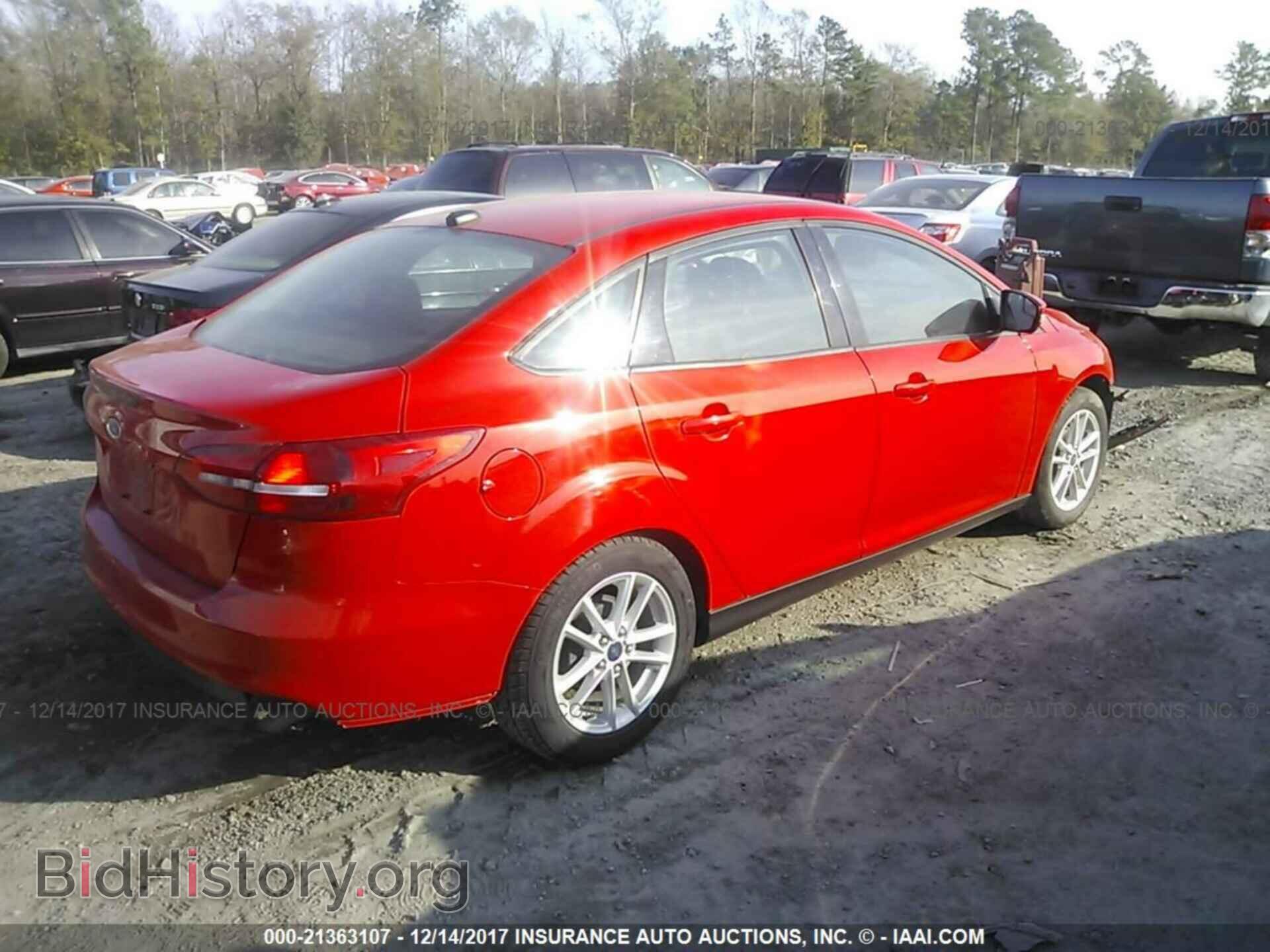 2015 Ford Focus - VIN: 1FADP3F29FL318087 - Фото 4