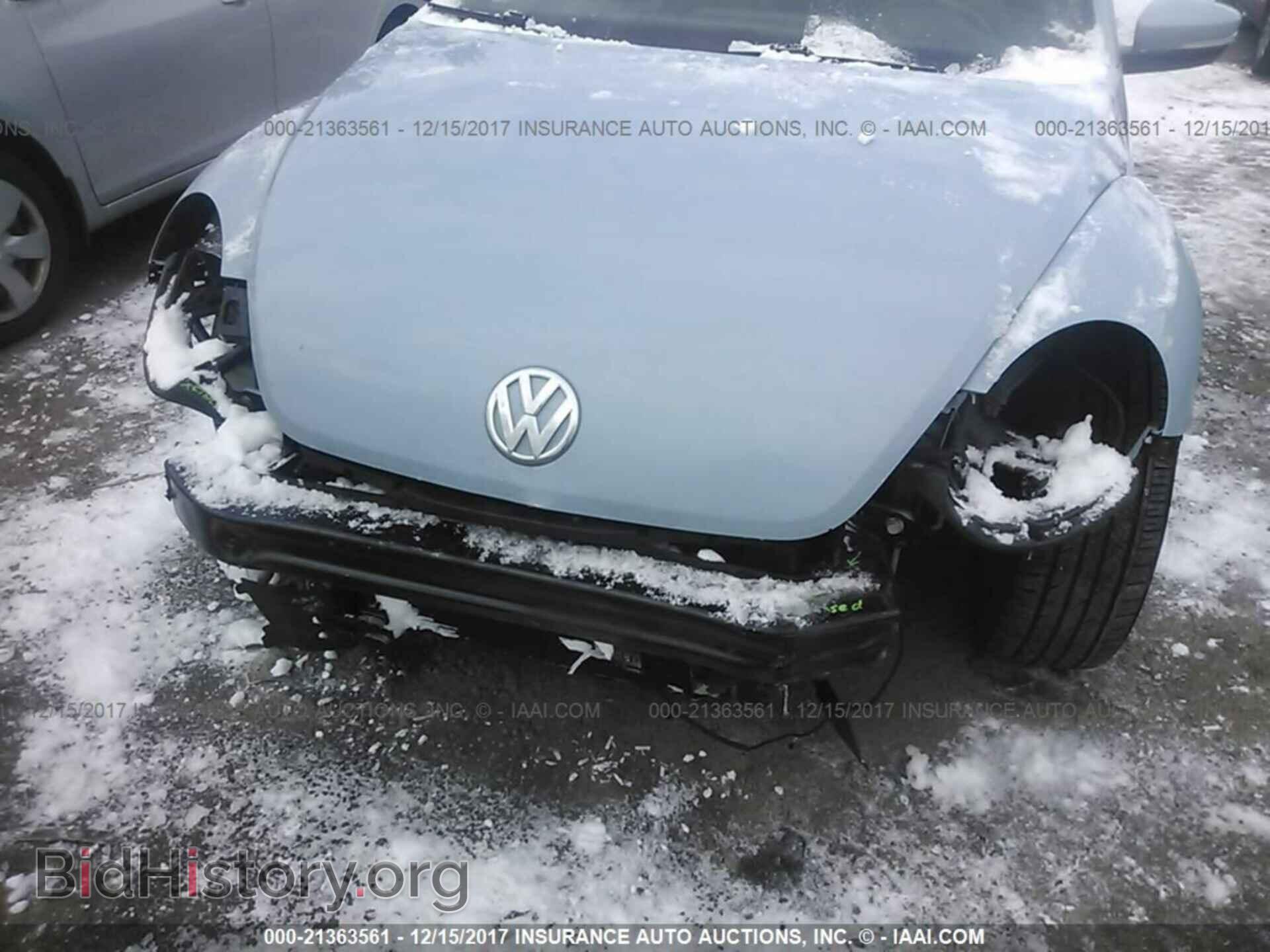 2012 Volkswagen Beetle - VIN: 3VWJP7AT0CM602672 - Фото 6