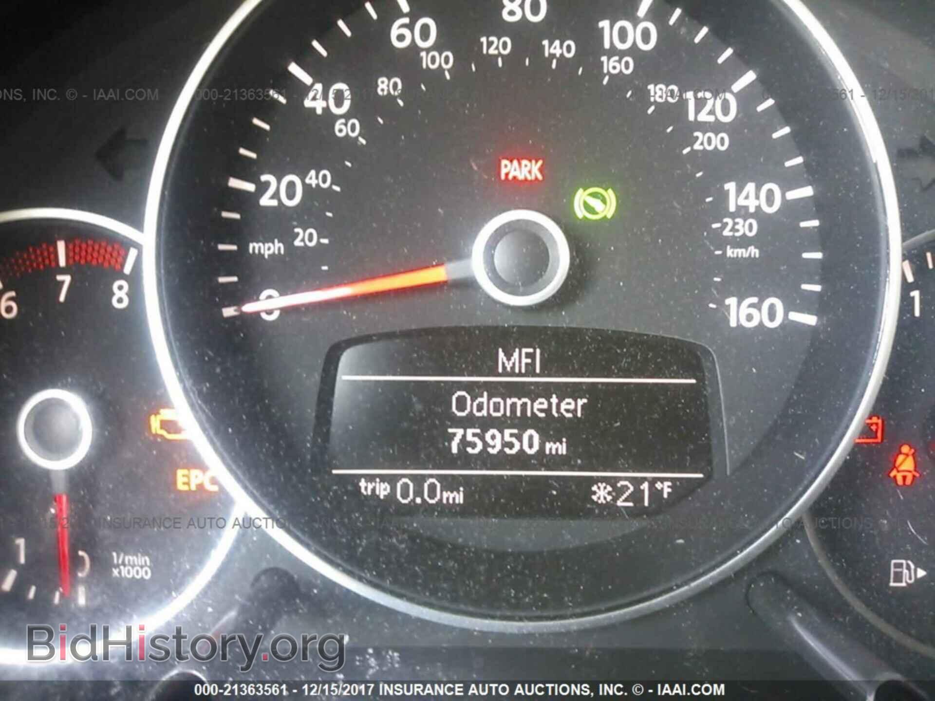 2012 Volkswagen Beetle - VIN: 3VWJP7AT0CM602672 - Фото 7