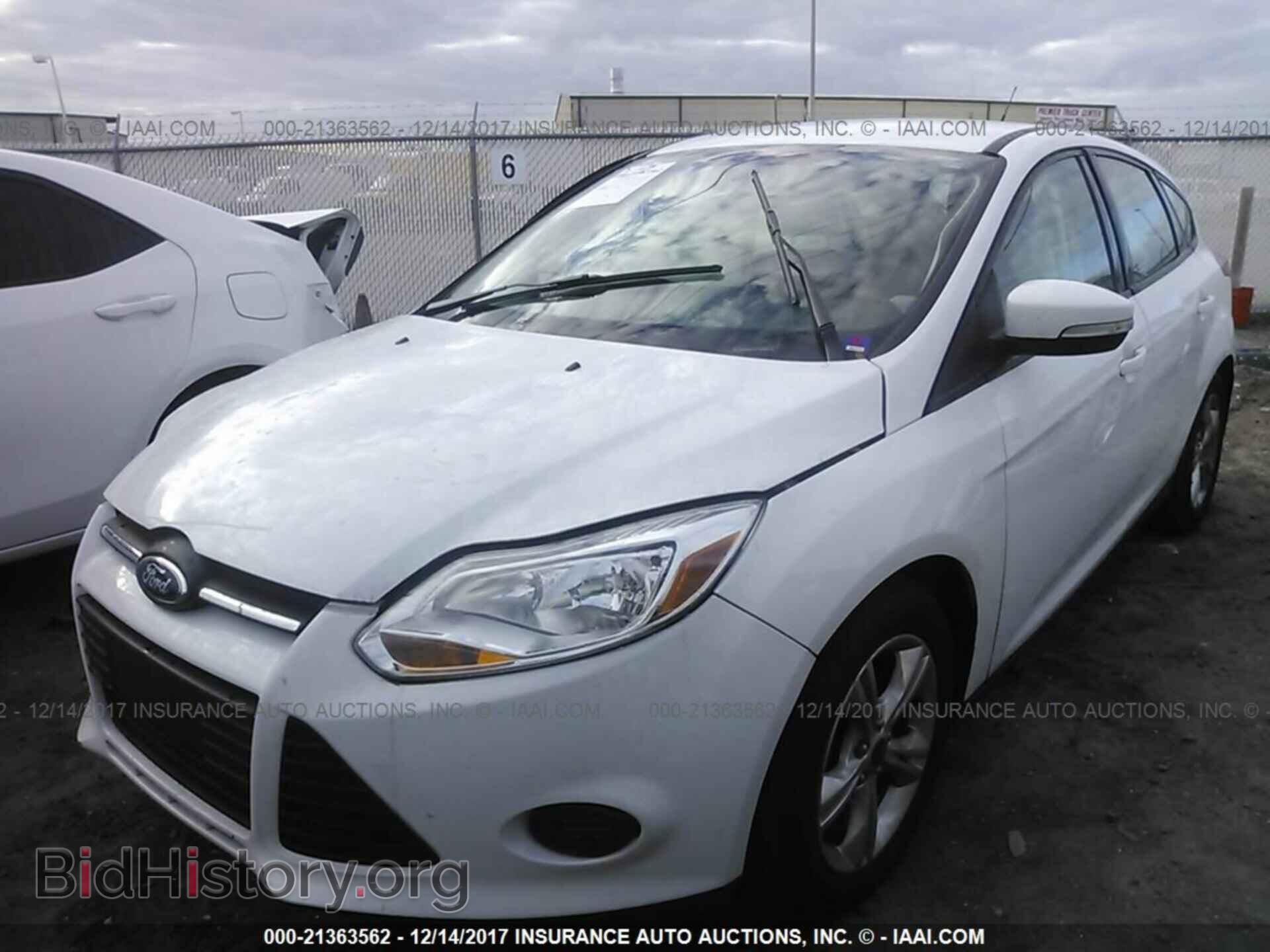 2013 Ford Focus - VIN: 1FADP3K27DL182934 - Фото 2