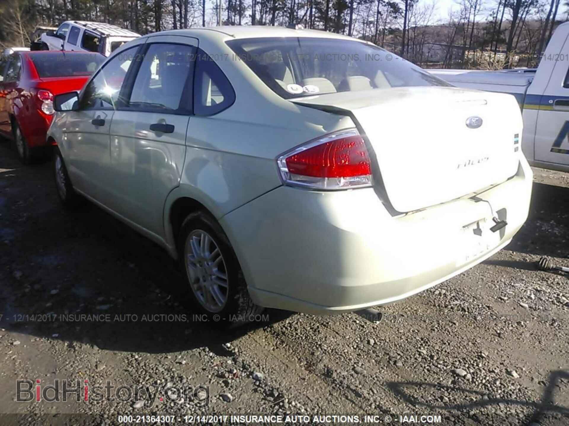2011 Ford Focus - VIN: 1FAHP3FN8BW159891 - Фото 3