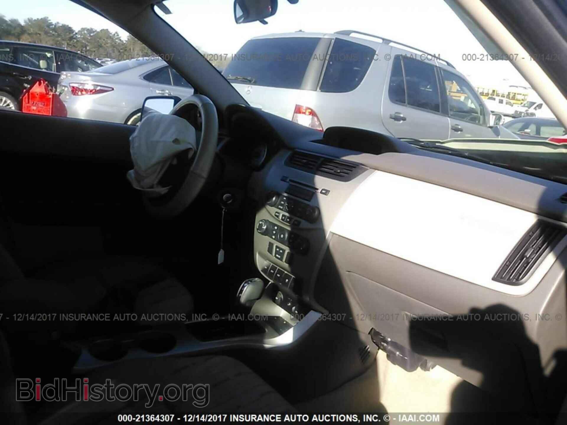 2011 Ford Focus - VIN: 1FAHP3FN8BW159891 - Фото 5