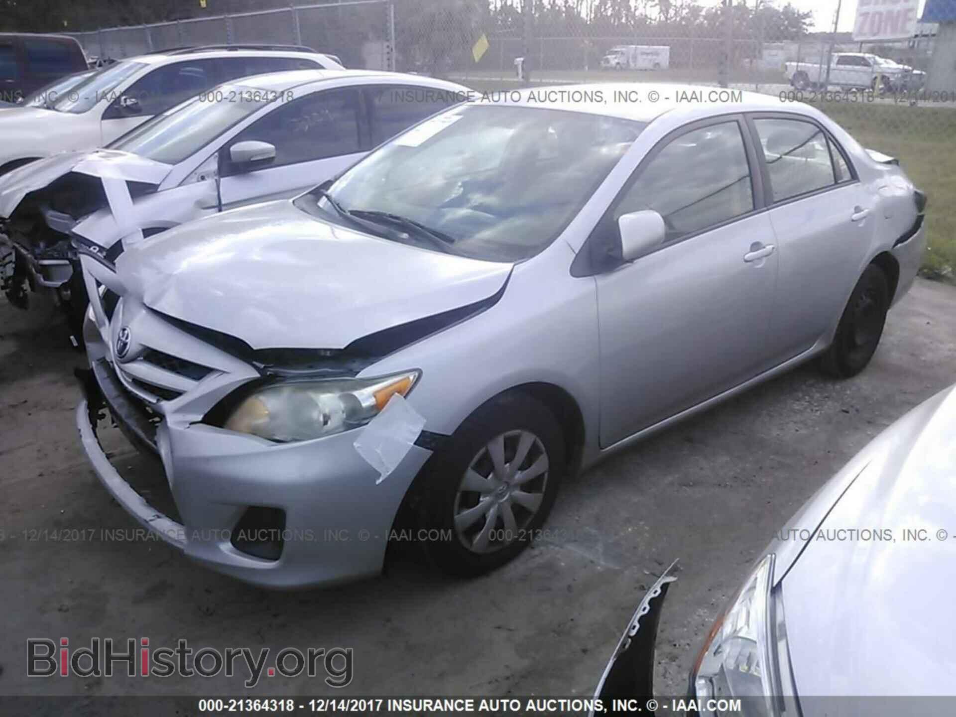 2011 Toyota Corolla - VIN: 2T1BU4EEXBC552736 - Photo 2