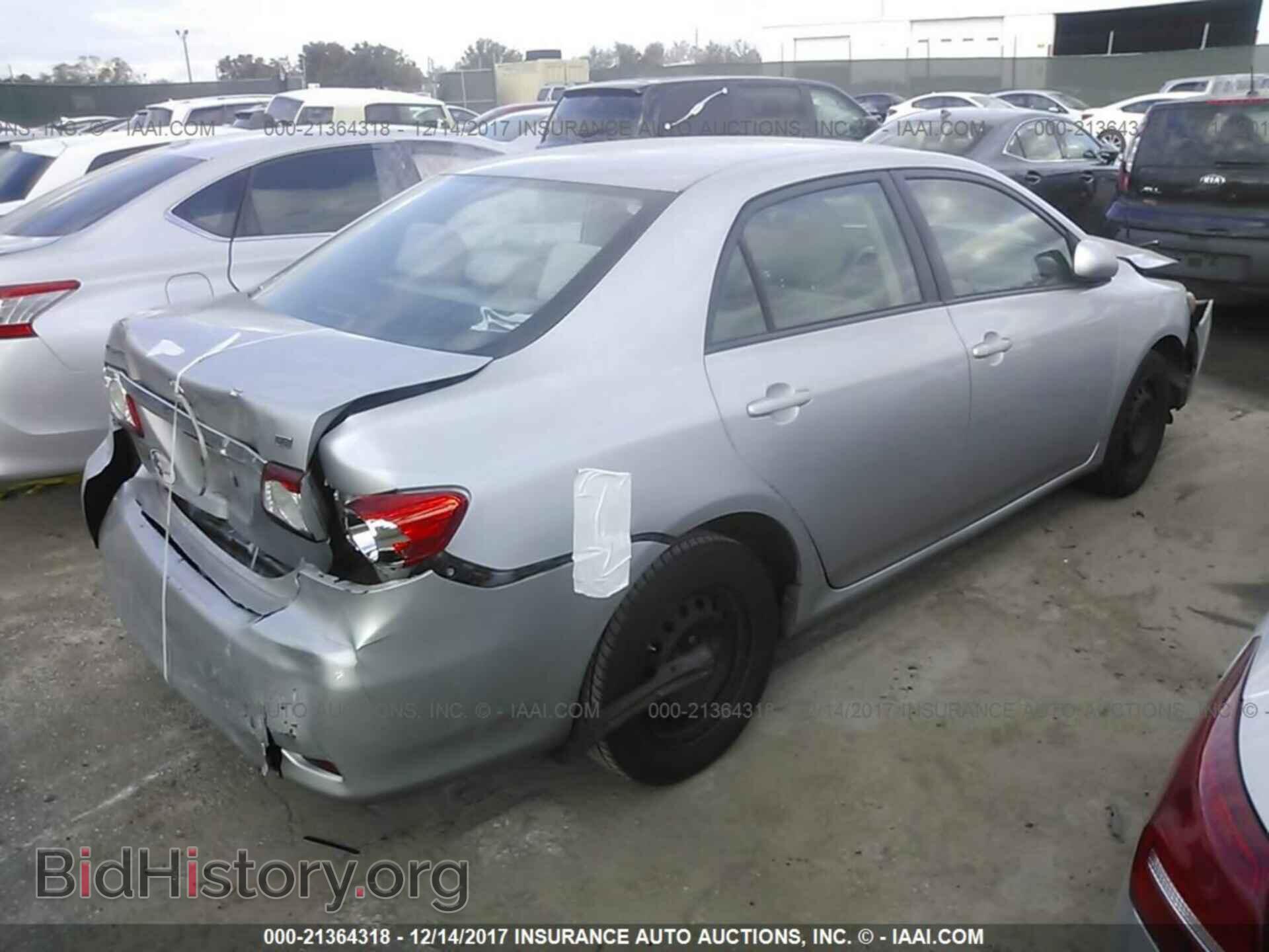 2011 Toyota Corolla - VIN: 2T1BU4EEXBC552736 - Photo 4
