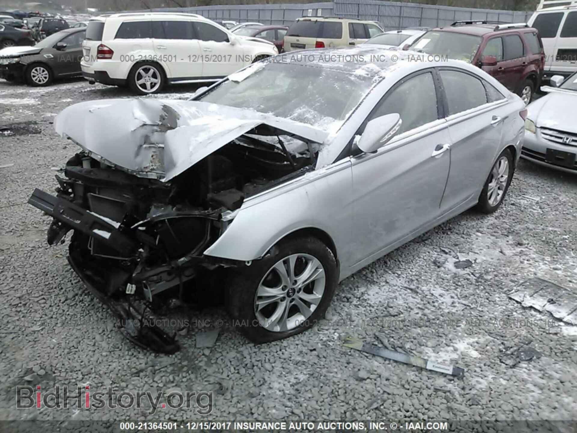 2012 Hyundai Sonata - VIN: 5NPEC4AC8CH346916 - Photo 2