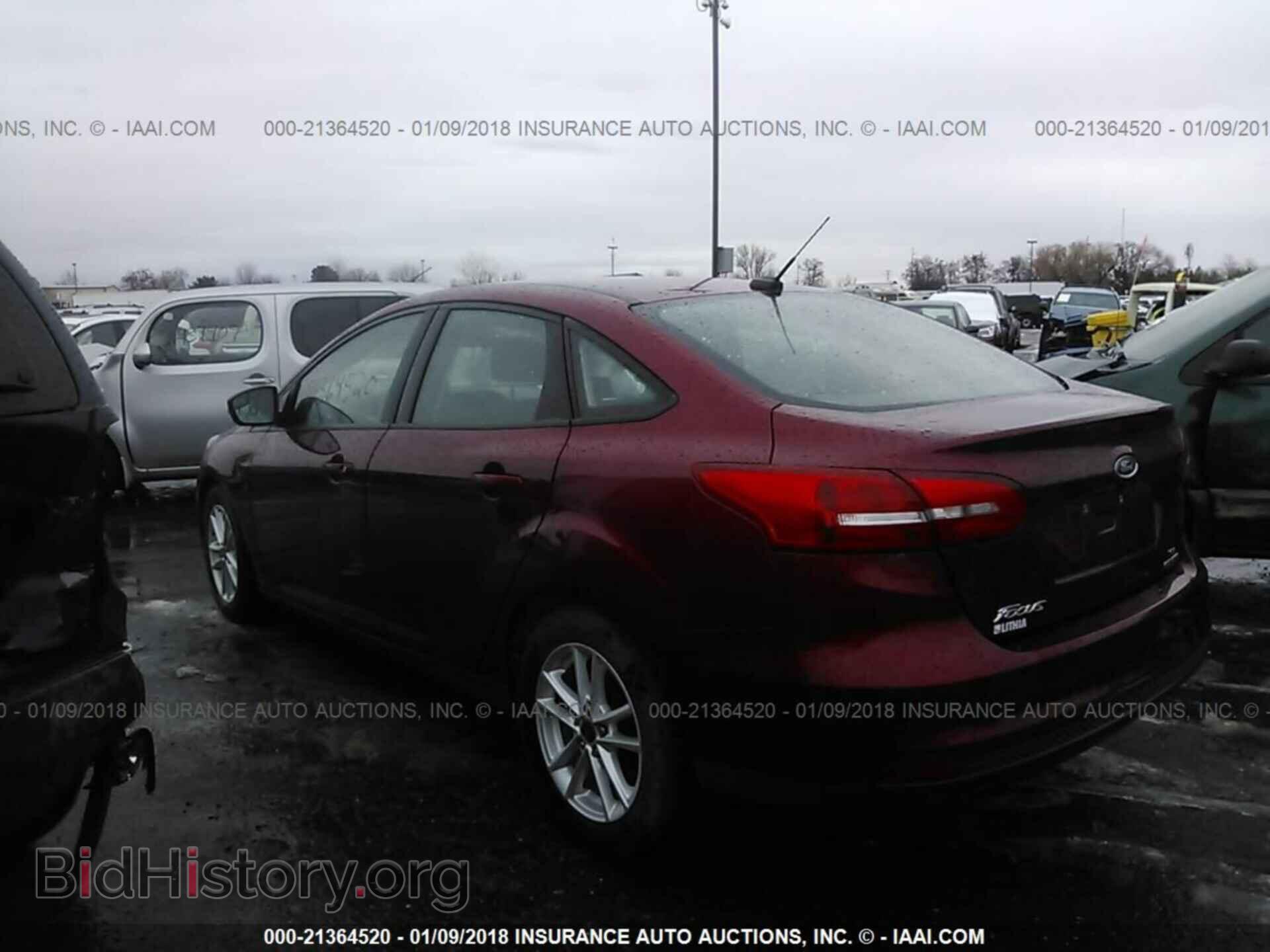 2016 Ford Focus - VIN: 1FADP3F21GL351277 - Photo 3