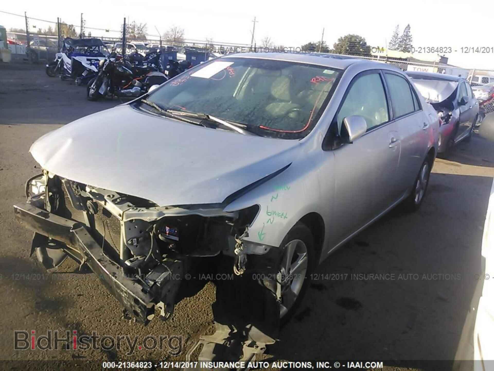 2013 Toyota Corolla - VIN: 2T1BU4EE3DC944461 - Photo 2